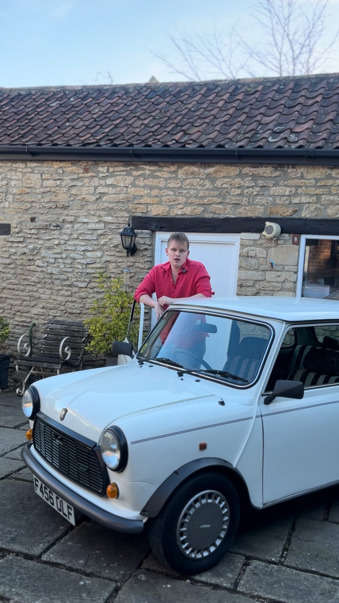 Has there ever been a better car and fashion collaboration than this Mini?
#mini #classiccar #carreview #maryquant #classicmini