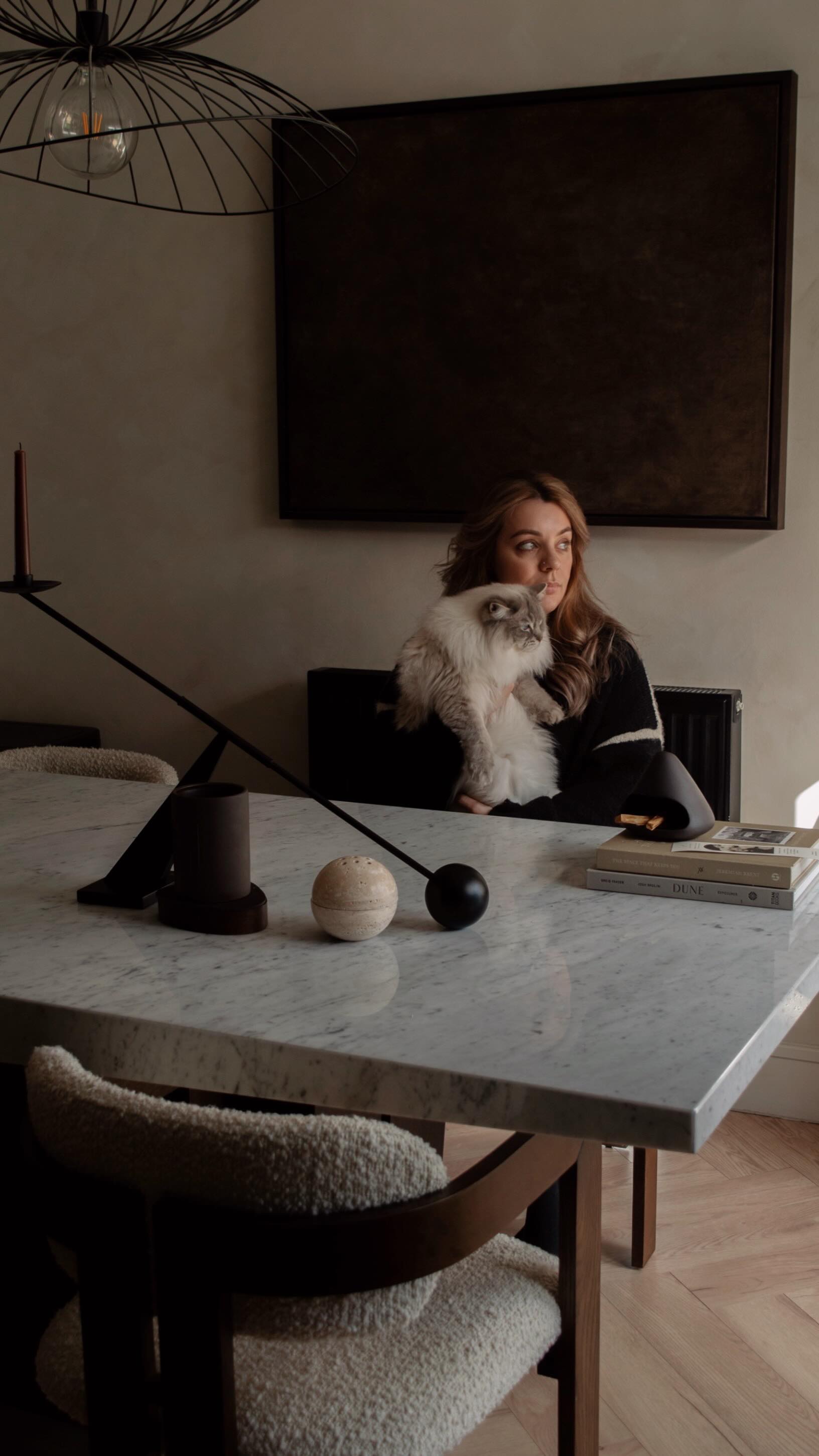 Ad Time for a R E S E T with @soulscapebrand
Featuring the Resรจt Palo Santo Ceramic Holder with Sweet Wood | Citrus | Pine | Mint Sticks & the Serenity Incense Holder in Travertine with Sandalwood Incense Cones perfect for slowing down, relaxing and reducing stress after a busy bank holiday weekend. Of course, I absolutely adore both holders but the travertine ๐ฅน
Did you find time to relax over the weekend ๐คโจ
Love,
Nicola & Vicki xx