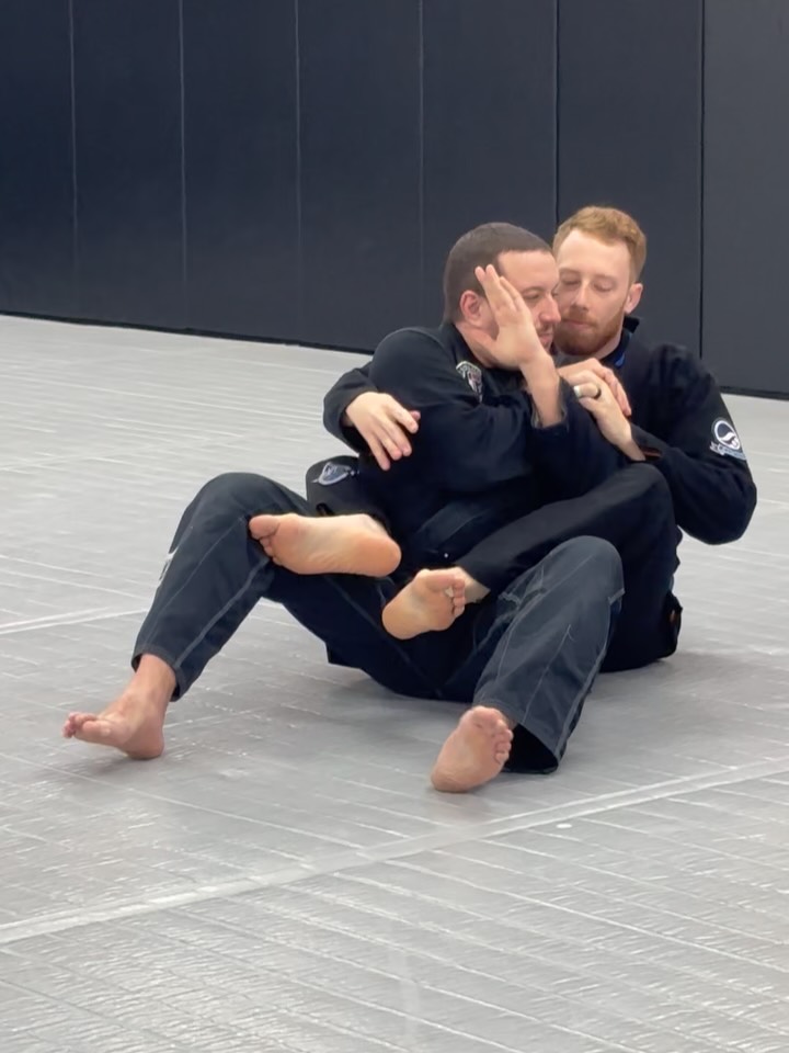 Another solid Monday night with @nottherealcolinwalker ! He has been taking the wheel on Mondays while @john_anthony_23462 is still recovering….(BUT even if he’s not on the mats, he’s in the building, cane and all!! DEDICATION! 😃). Anyhow, always a good night when Colin teaches…! COME TRAIN!!
#VBJJ #alllevels #bjjlifestyle #757jiujitsu #mondays