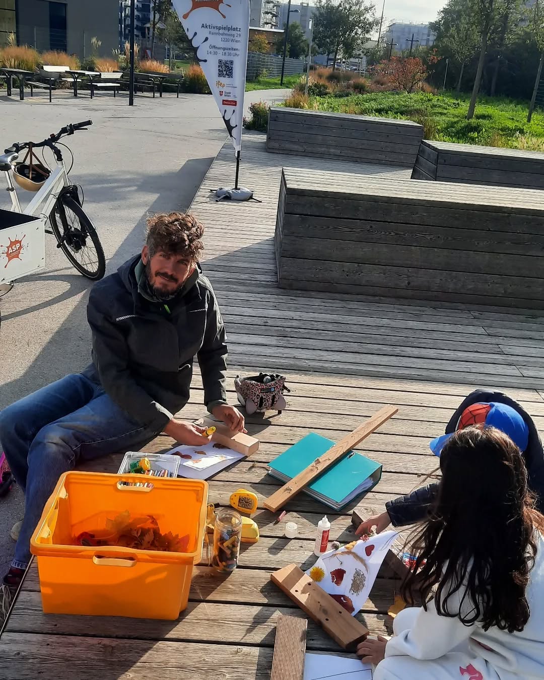 Zwei mal kommen wir noch mittwochs in den Ladinigpark, dann ist Winterpause. Wenn das Wetter es zulässt, sind wir schon im März wieder zurück.
Bis dahin sehen wir uns am ASP!
#institutfürerlebnispädagogik
#parkbetreuung
#ladinigpark
#aktivspielplatz
#ASPrennbahnweg
#wien