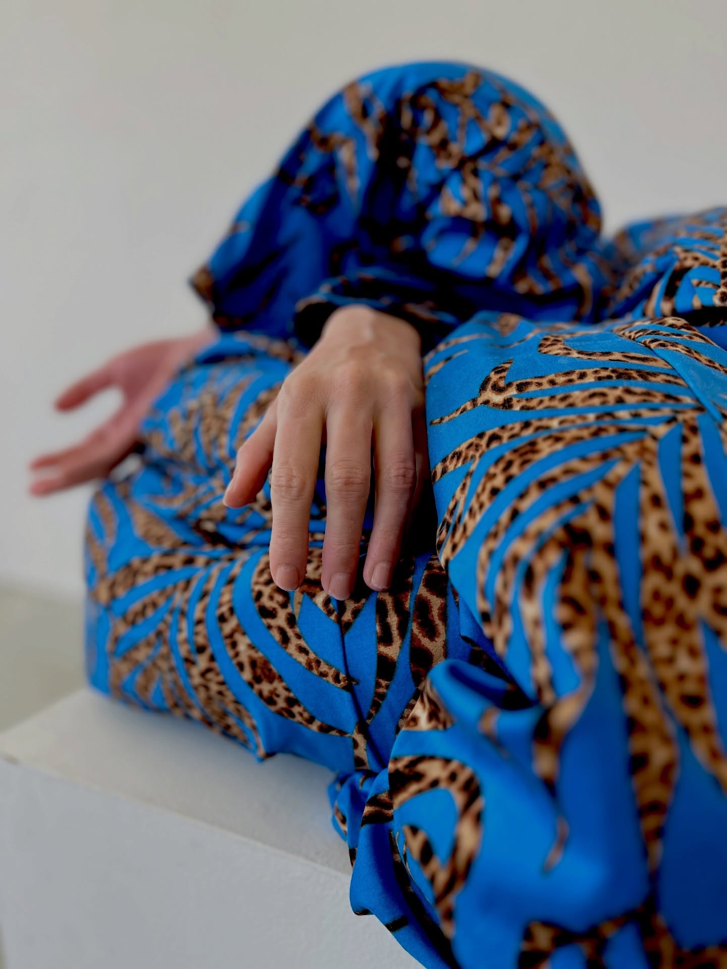 Laguna, 2026
Silicone, metal, wool
#sculpture #art #contemporyart #silicone #smoothon