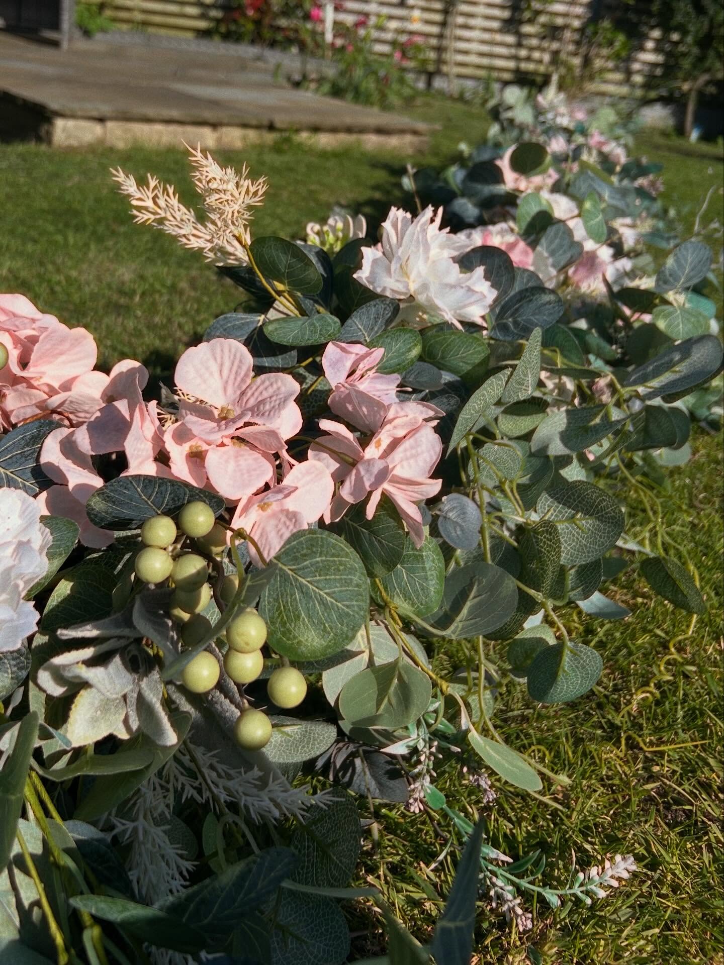 How was everyone’s Easter? 🌸
All that sunshine had me taking down our famous salon flower garland to give it a little refresh and honestly, what a difference it makes! There’s something about a bit of sunshine, fresh blooms, and a quiet moment to reset that does wonders for the soul.
Feeling recharged and ready for the season ahead.