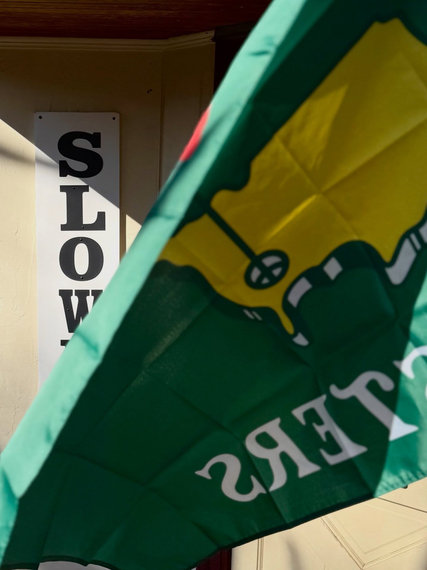 Your favorite major meets your favorite golf simulator.
Masters on, 3000 courses loaded, pro shop stocked.
Swing by this weekend. 🏌️♂️
#SlowrollGolf #SkippackVillage