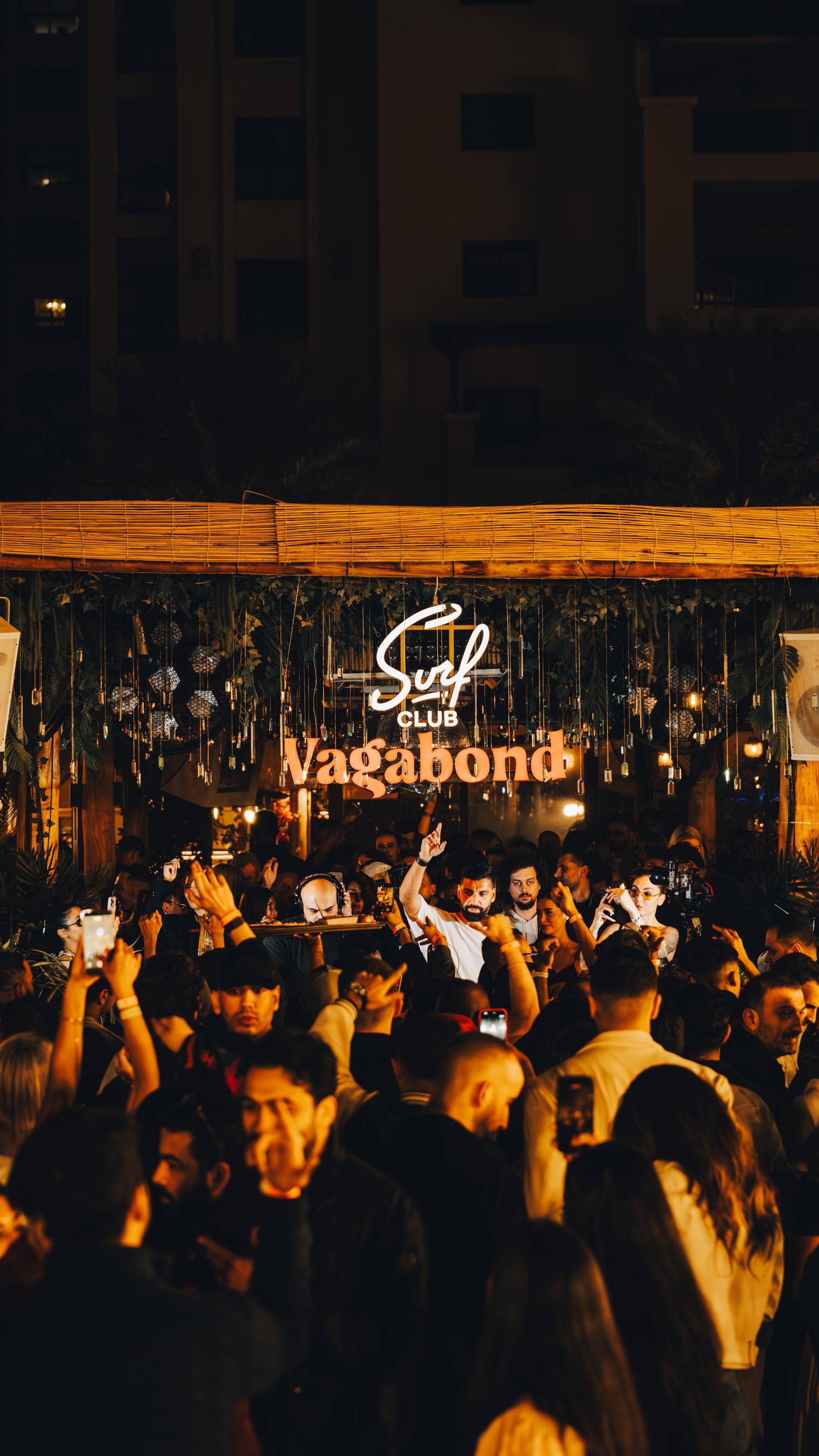 Wanderers find their rhythm together.
The night unfolds with
@dorian_craft_music vs @kay_tek
@jixooo & @danz1100
@rebelicious.music
Vagabond Saturdays.
#SurfClubDubai #OnlyForWanderers #DubaiNightlife