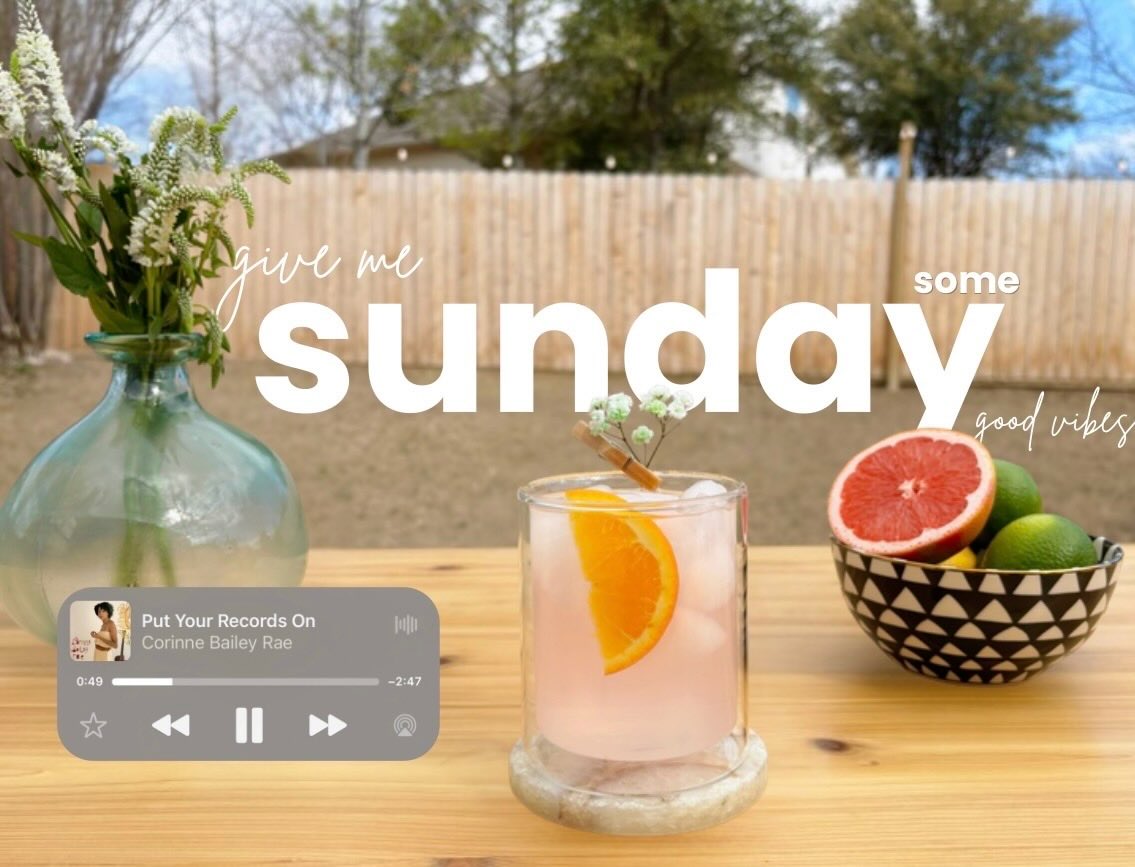 We love a good Sunday!
Hope everyone is out there enjoying the day and spending time with the people you love.
In the glass: our Pilates at 9 cocktail.
Named for the always fully booked 9 AM Pilates classes here in Austin. It’s just the culture, and we love it. Recipe below 👇
Pilates at 9
∙ 2 oz gin
∙ ¾ oz fresh lemon juice
∙ ¾ oz house-made rhubarb syrup
∙ ¼ oz simple syrup (optional)
∙ Topper of sparkling water
Shake gin, lemon juice and syrups with ice, strain into a coupe or rocks glass. Top with sparkling water. Garnish with whatever looks pretty✨
#atx #atxevents #springcocktails #cocktails #taptruck