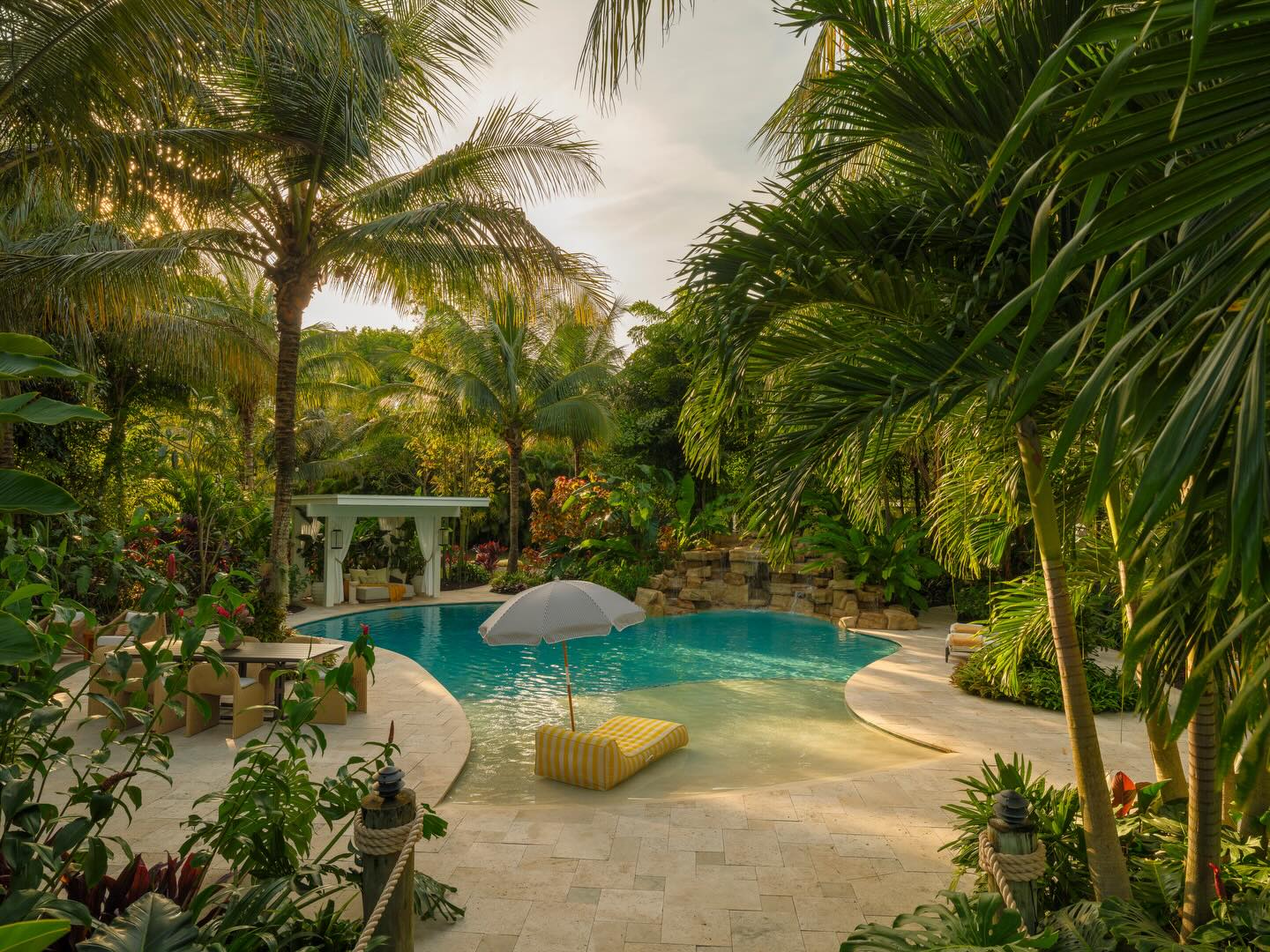 Petition to cancel rain and resume this energy immediately.
Because this is how it’s supposed to feel - warm, lush, and a little bit like you never need to leave.
.
.
📸 @stavaridisphoto
Styling @peggy_chase_jordao
#southfloridahomes #southfloridainteriordesign #tropicalbackyard #backyardoasis