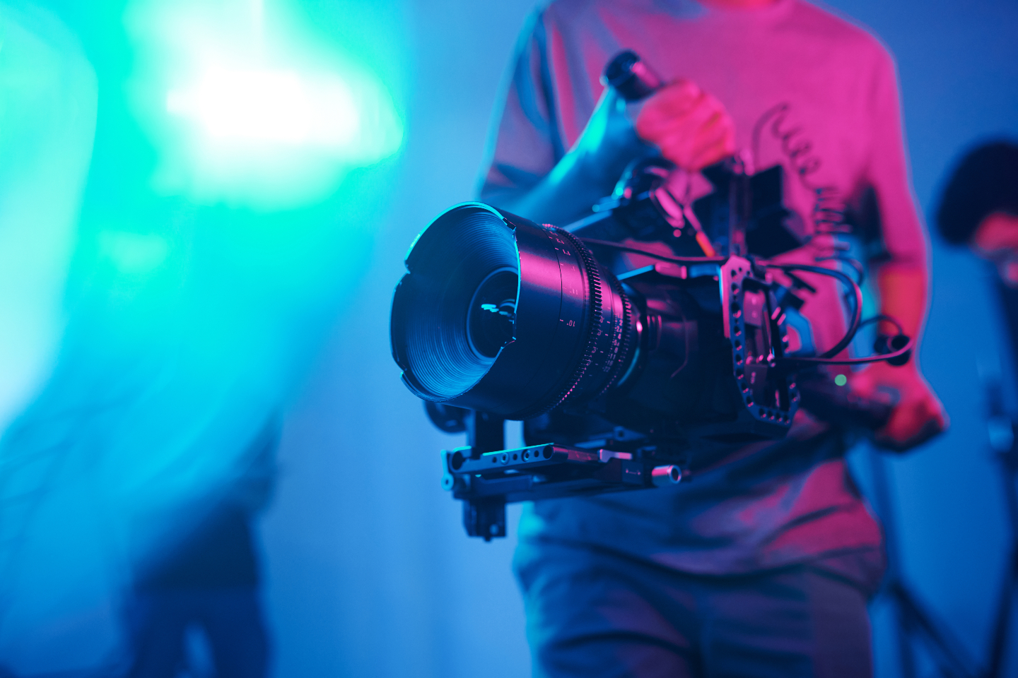 Behind every great scene is someone chasing the shot.
Filmmaking is movement, creativity, and collaboration — capturing moments that turn into stories on screen.
This is the craft we love.
#AuraMediaProductions #FilmmakingLife #FilmProduction #Cinematography #CinemaCreators #BehindTheScenes #Storytellers #IndependentFilm #CameraWork #VisualStorytelling