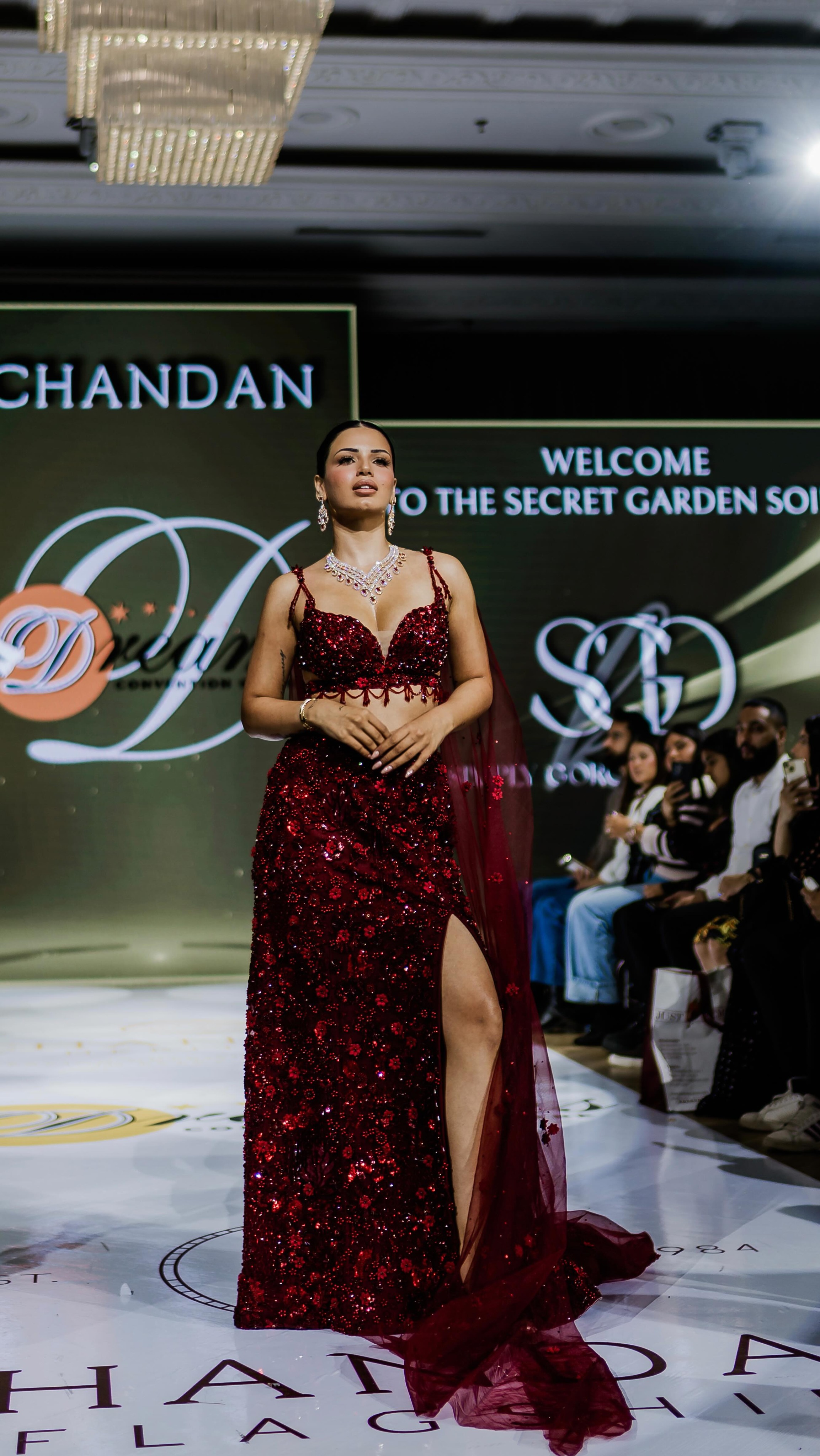 An evening of couture, craftsmanship and unforgettable moments. From the runway to every detail in between, this was our Chandan Fashion Soirée✨- a celebration of fashion, artistry and the stories we brought to life on the runway. One night. So many unforgettable moments ✨
Video & Photo: @true_colorstudio
Models:
@harleenuttradhi
@grishma_trivedi19
@devanshi.upd
@fatttyy.xo
@vaibhavimahajan
@afyt.fenypandya
@henapxtel
@jhanvivxoxo
@pallavisunda
@lifeofnathalia
@jazmeets_
@xananditax
@chhotee_gudiyaa
@simrun_randhawa
@neha.kaura
@fazia.models
@mirellarmelo
@mrs_globe_curve25
@ritikapurple16
@kimiwalia6
@preetyk26
@__dhillon.jass_
@kaur_navjotkhalsa
@savitaa_mrs_canada @jazzmeetme @meghnaa_s @inderjot_kaur13
@ankita_gora @maheennrana
@akira.seher @asrkk007
@humneet.singh @jazz_virk13
@idominicmendes
@being_aah_dhaar @gurmeeetx
@a._.bumrah
@jackinguyen92
@tushxr_fit
@thekaranvirsidhu
@_ravleenkaur_
Makeup Artists:
@himanshimakeupartistry @pawanthindzbeauty @feroluxebeauty @ashkartistry @nimli_glam65
@complexions_bridalstudio @beauteeinc @glamloungebypa @kamals_glam_look @makeupbyrainaverma @parmdhaliwal_makeupartist