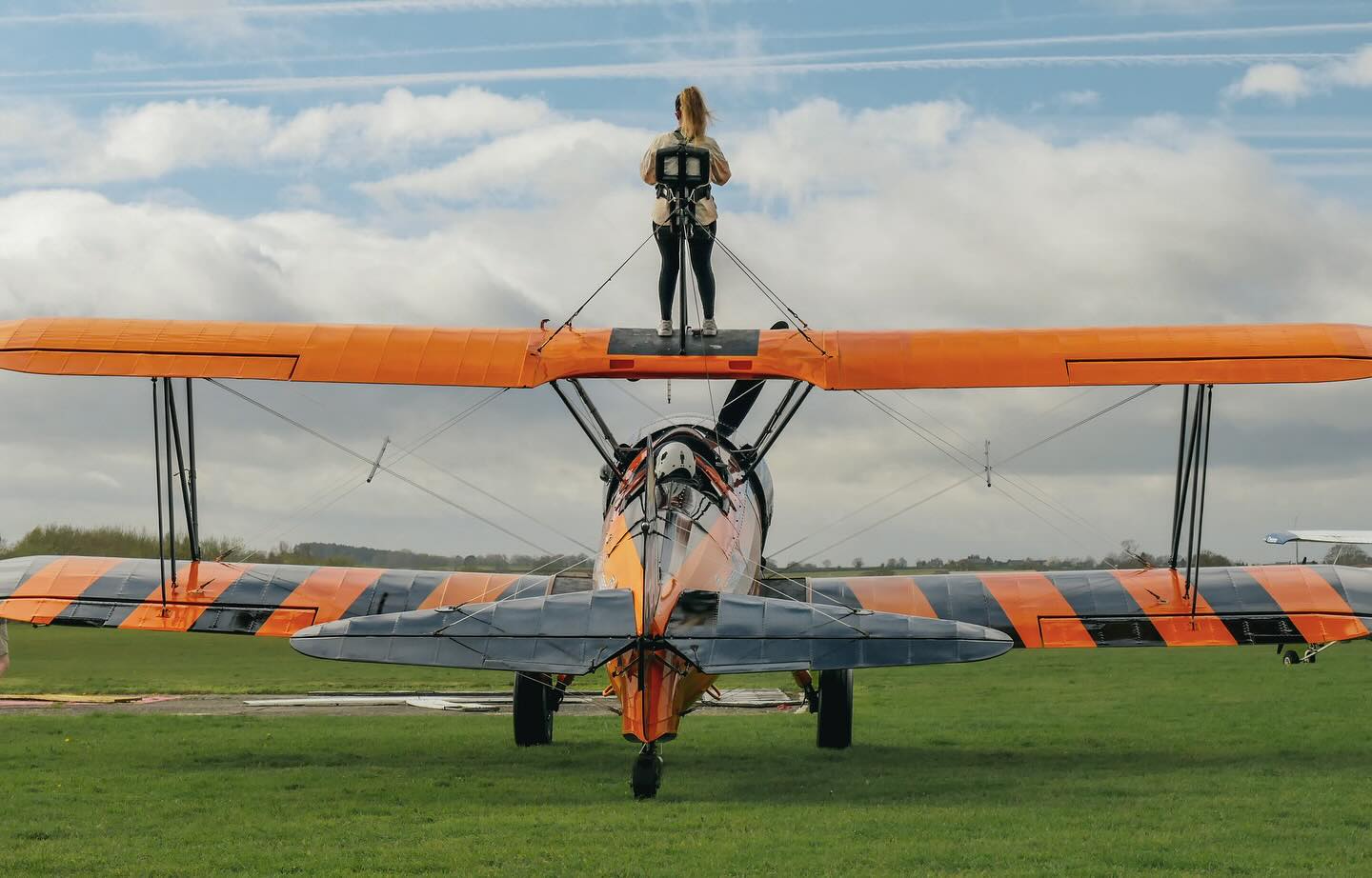 A day of windy wingwalks 💨 here at Sleap 📍
The team from @aerosuperbatics completed their second day of Wingwalking experience flights today. Based here for the weekend it’s been a busy and blustery day for all the brave men and women who took part, we even briefly saw some blue sky!
For all Wingwalking enquiries please get in touch with the AeroSuperBatics team to see when they are next basing here. #wingwalking #flightexperience #aviation #flyatsleap
**We as Shropshire Aero Club do not have any control or access to any Wingwalking experience bookings**