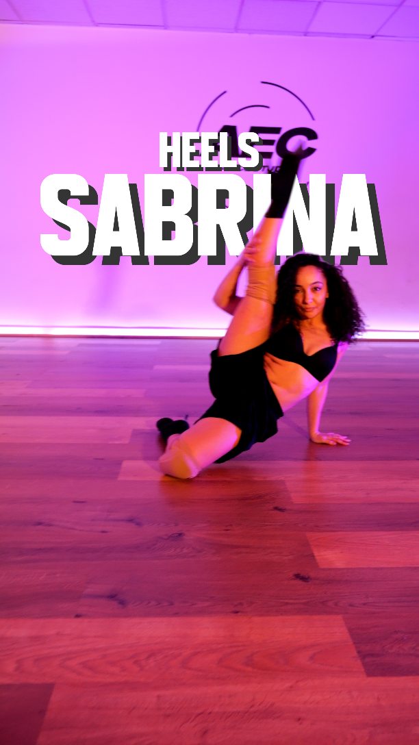 💥 C'ÉTAIT LE COURS DE SABRINA EN HEELS 💥
📍 AEC DANCE STUDIO
Lieu: 2 place rutebeuf, 75012 PARIS
#heels #heelslover #heelsaddict #heelsdanceclass #heelsdance