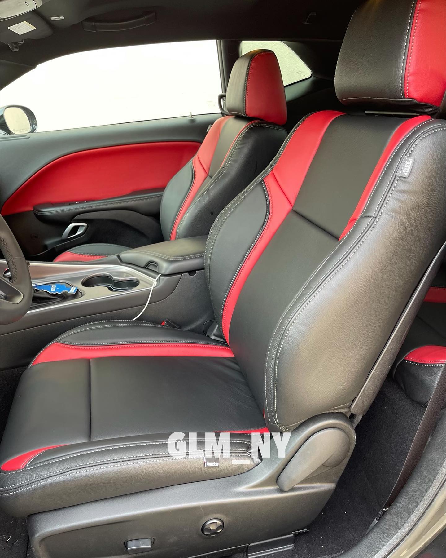 Check out this classy @katzkin_leather interior we installed in Jermaine’s Challenger. Absolutely gorgeous. #dodge #challenger #glmny #autorestyling #cars #leather #queensny #longisland
GLM
EST. 1973
47 Harriet Place
Lynbrook, NY 11563
www.glmny.com
516-568-6600