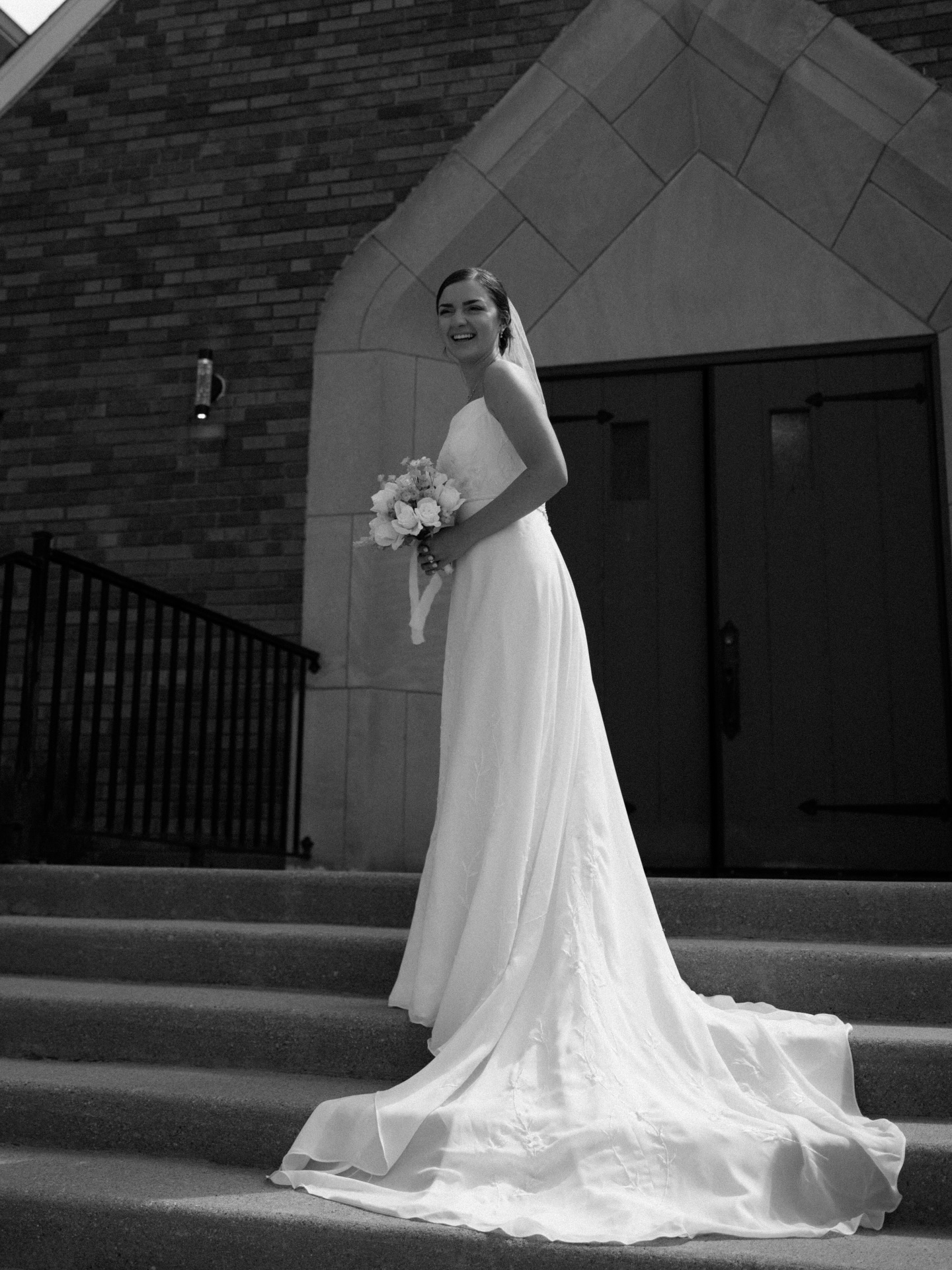 reminiscing on my fav little chapel wedding as I prep to shoot at Harborside Chapel tomorrow!!
what an honor it is to capture these sacred days of peoples lives. it never ever gets old.
p.s. — highly recommend a morning wedding if you’re a brunch loving couple