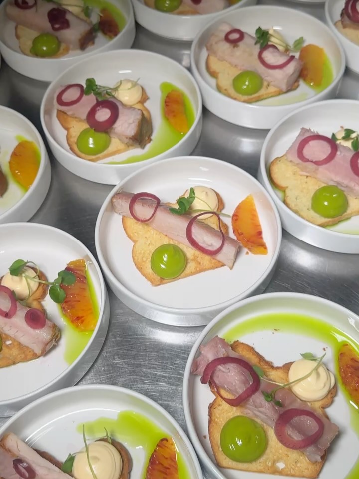 Last wine evening was a night to remember. ✨
From carefully selected wines to exquisite pairings, the atmosphere was nothing short of magical. Guests left with smiles, stories, and unforgettable memories.
Järgmised veiniõhtud:
📅 09.04
📅 23.04
Book your spot –imre@restoran.ee