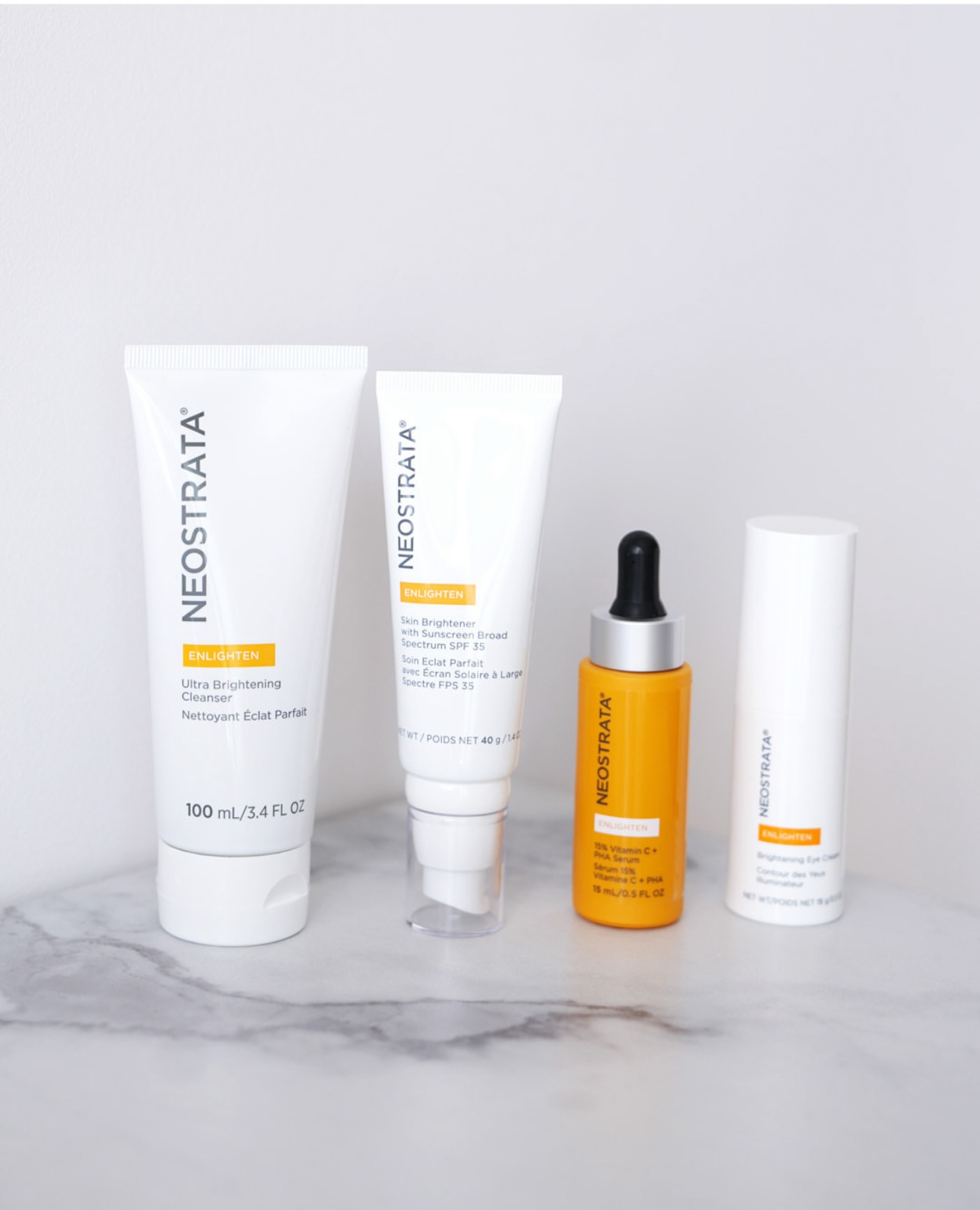 NEOSTRATA Enlighten serie – mod pigmentering og ujævn hudtone
• Ultra Brightening Cleanser
En mild rens, der fjerner snavs og overskydende olie, samtidig med at den arbejder på at lysne huden og forbedre hudens klarhed.
• Skin Brightener SPF 35
En dagcreme med solbeskyttelse, som reducerer pigmentpletter og beskytter huden mod nye skader fra solen.
• Vitamin C + PHA Serum
Et kraftfuldt serum, der giver glød, udjævner hudtonen og forbedrer hudens struktur, samtidig med at det beskytter mod frie radikaler.
• Brightening Eye Cream
En øjencreme, der reducerer mørke rande og giver et friskere og mere oplyst udseende omkring øjnene.
Perfekt til dig, der ønsker at behandle pigmentering, melasma og samtidig forbedre hudens kvalitet og glød.
Husk altid at bruge solcreme SPF 50 for at beskytte huden og opnå de bedste resultater.
#skønhed #neosrata #beauty #aarhus