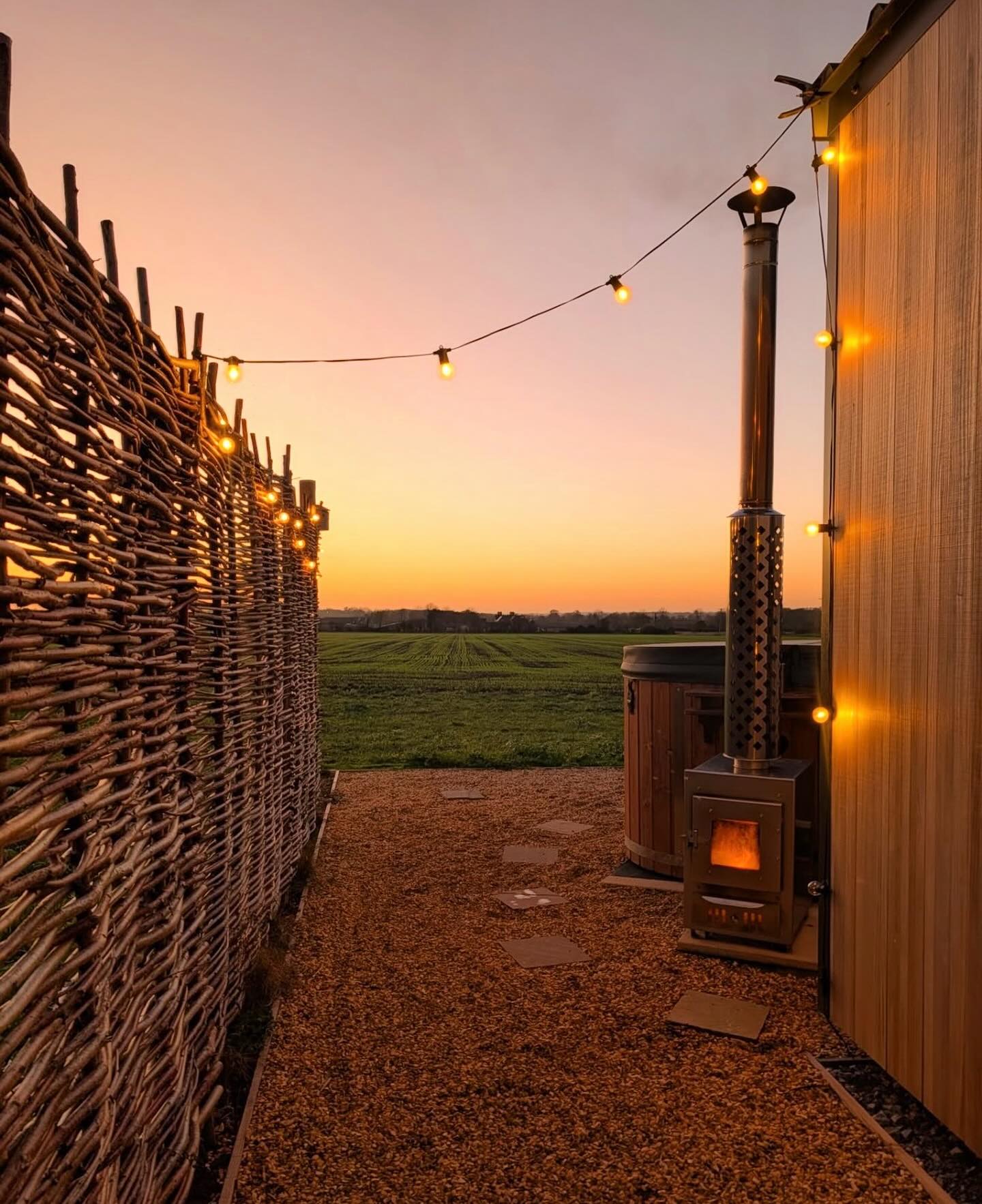 Golden hour at the wonderful @hunscotefarm 😍