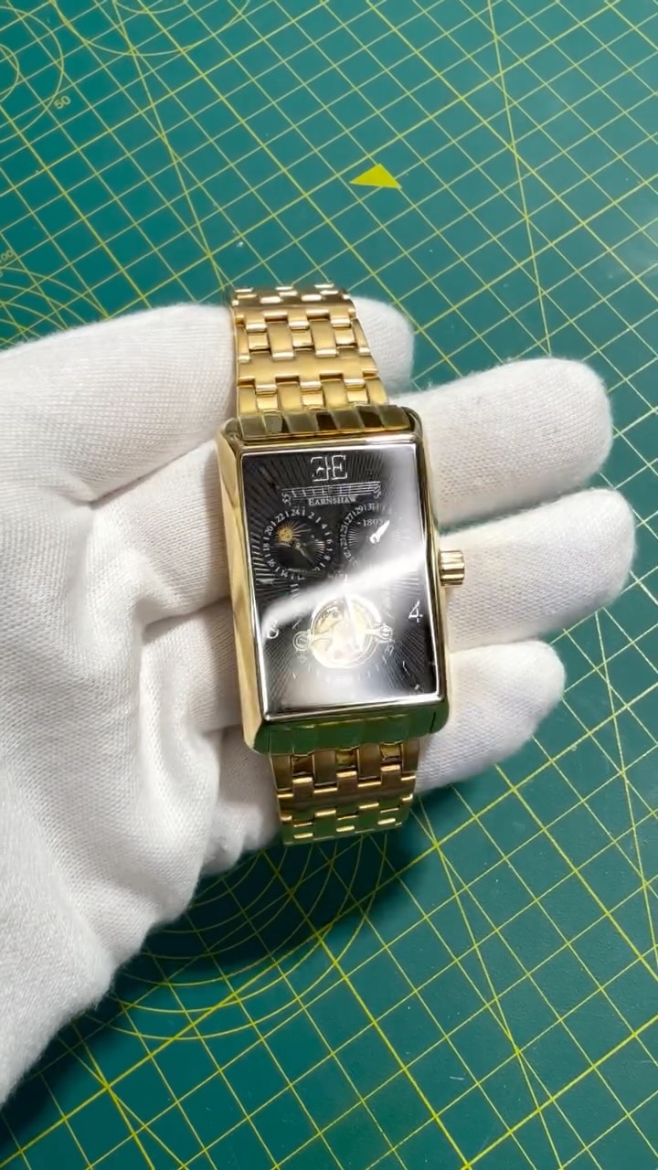 ⌚️ Level up ⌚️#gold #instamood #trendingnow #watch #jewelry
