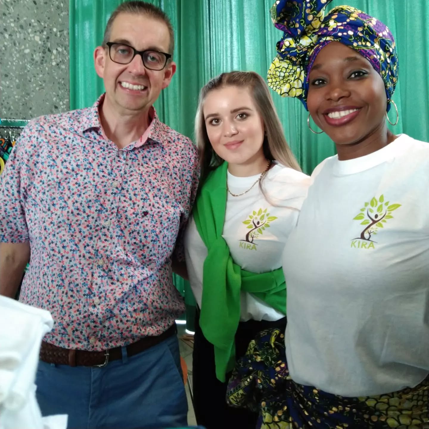 Kira als erstmaliger Partner für die Kindermodenschau beim Family Day der African Fashion Night #afn #africanfashion #africanstyle #africanmode #afn2022 #54shadesofafrica @africanfashionnight