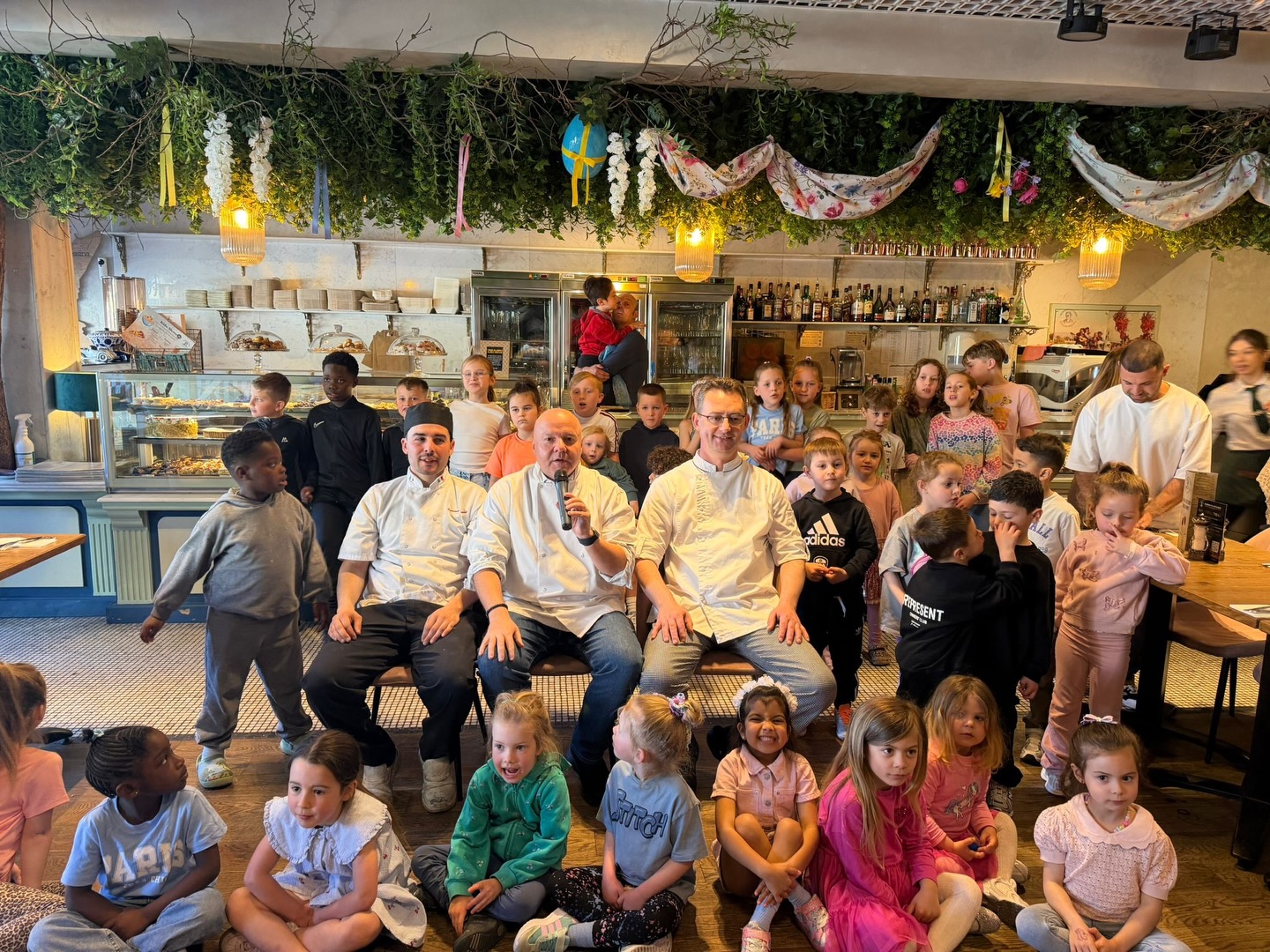 Thank you to everyone who attended our kids’ pizza making class, over 120 of you joined us!! 🍕
We’re excited to announce that our next pizza classes will take place during the upcoming half term at the end of May. Dates will be available on our website as soon as possible, so stay tuned!