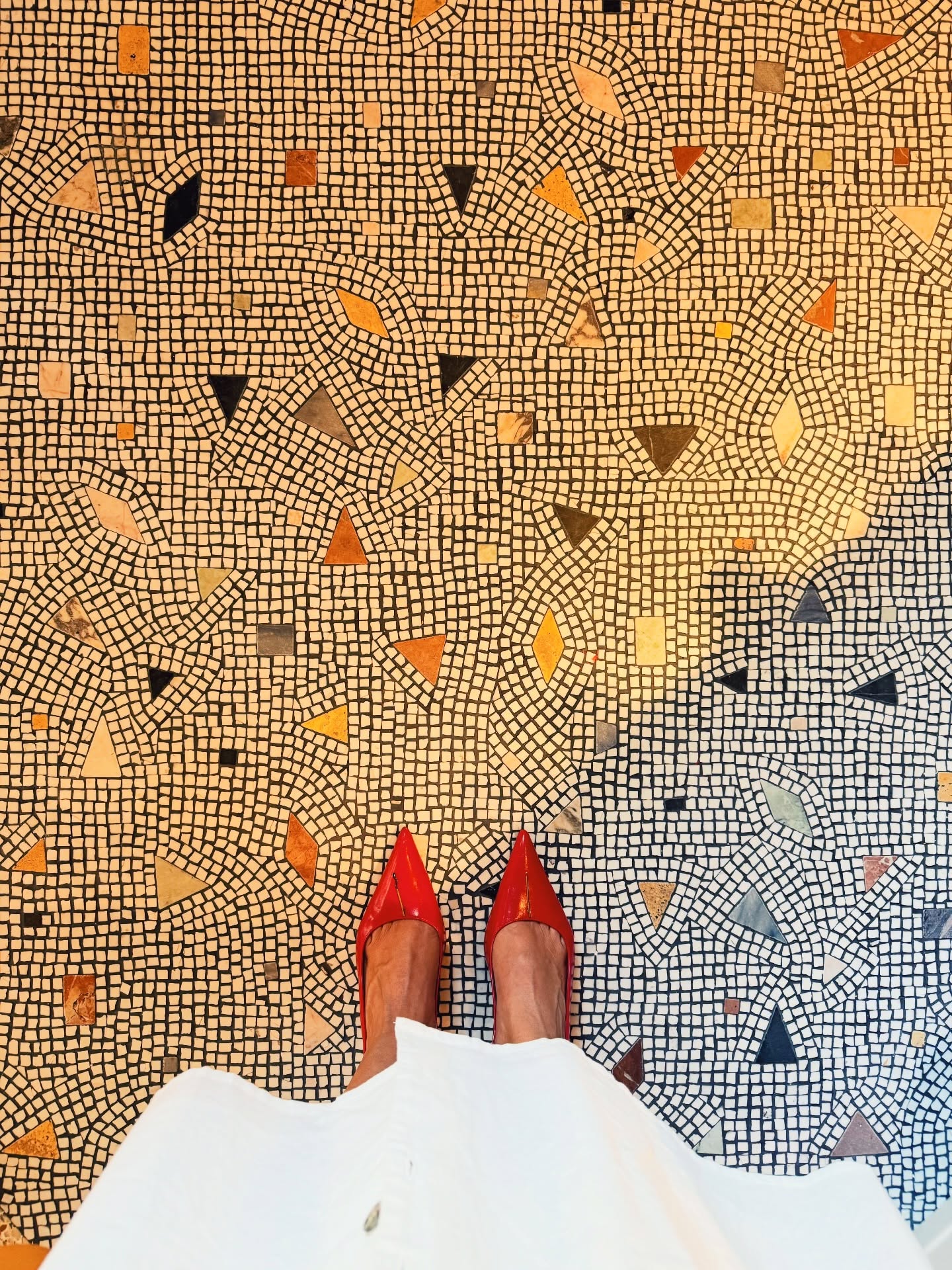 season can be a real ripper, but somehow @kylelucksfineart and i always make time for our annual cay & k take #kipsbay ✨ — if you’d like to catch your two favorite finger painters for more fun, we’ll be at @pbchistory’s evening on antique row next saturday! snag ya tickets before they sell out, cheers || xx
#birkaroundtown @kbshowhouse