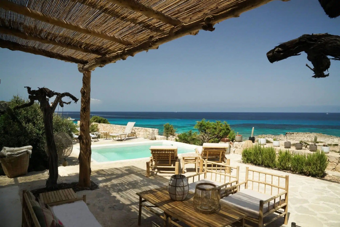 Summer in Formentera
Formentera — summer, as it should feel.
White beaches, crystal-clear waters and a slower rhythm. Days between curated beach clubs and hidden coves, sunsets that become rituals, and evenings without rush.
At the centre, your private villa: space, privacy and effortless style.
For those who have travelled far… and now seek something more essential.
#Formentera #LuxuryVillas #MediterraneanEscape #SummerVibes #IslandLife #BespokeTravel #YourEscape
Visit https://www.yourescape.org/formentera
