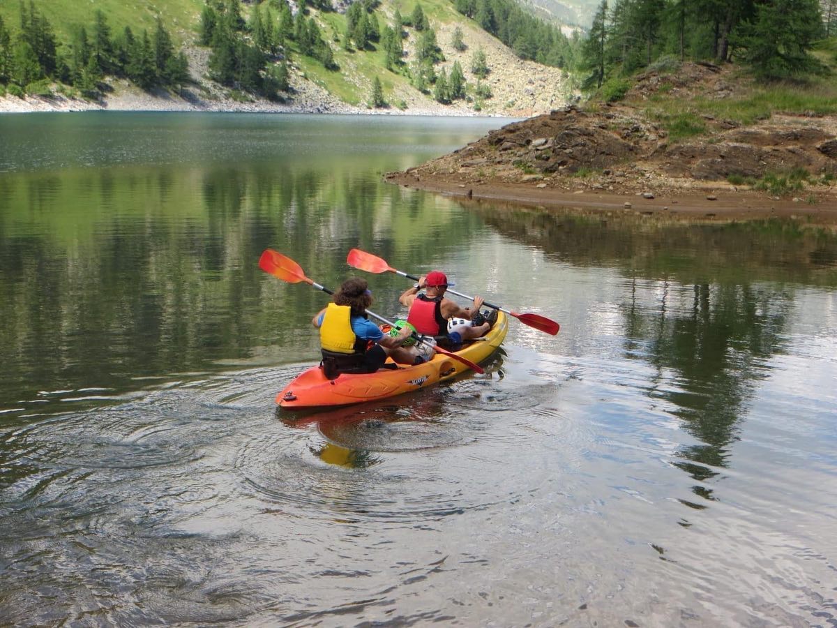 17 ore no Stop. “Lepontine Express” Val Deserta, est del Fizzi, est del Crampiolo, discesa per la Ovest del Crampiolo, est della Rossa, discesa per la normale, passo dei laghi, est della Marani, punta Gerla, Punta Cervandone, discesa dal passo degli Ometti, bivacco Combi e Lanza. Grazie all’amico e ideatore del giro @manonifabrizio
•
•
•
•
.
#silverskin #alpedevero #guidealpine #noplacetoofar #climbing #alpinism #mountainridge #mountainlovers #sunrise
#mountaineering #nature #motivation #sunrise #sunny #outdoor