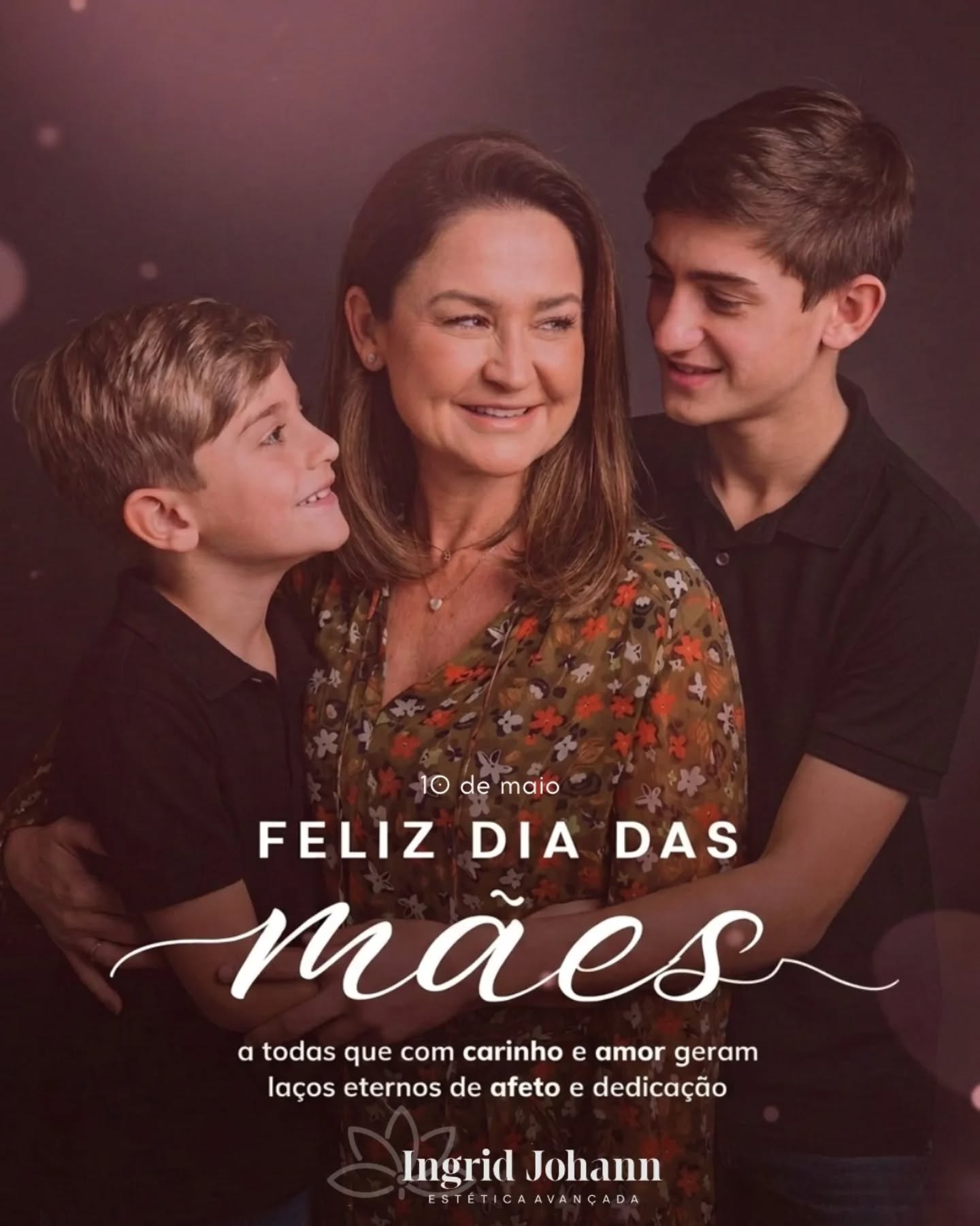🌸 Feliz Dia das Mães!
Ser mãe é viver o amor na sua forma mais pura, intensa e transformadora ✨
É criar laços que vão muito além do tempo — feitos de carinho, cuidado e dedicação todos os dias 🤍
Hoje celebramos todas as mulheres que desempenham esse papel tão especial, com força, sensibilidade e um amor que não se mede 💖
Que nunca falte amor… nem momentos para cuidar de si mesma também 💆♀️✨
Feliz Dia das Mães! 🌷
#diadasmaēs #amordemãe #maternidadereal #autocuidado❤️ #gratidão🙏