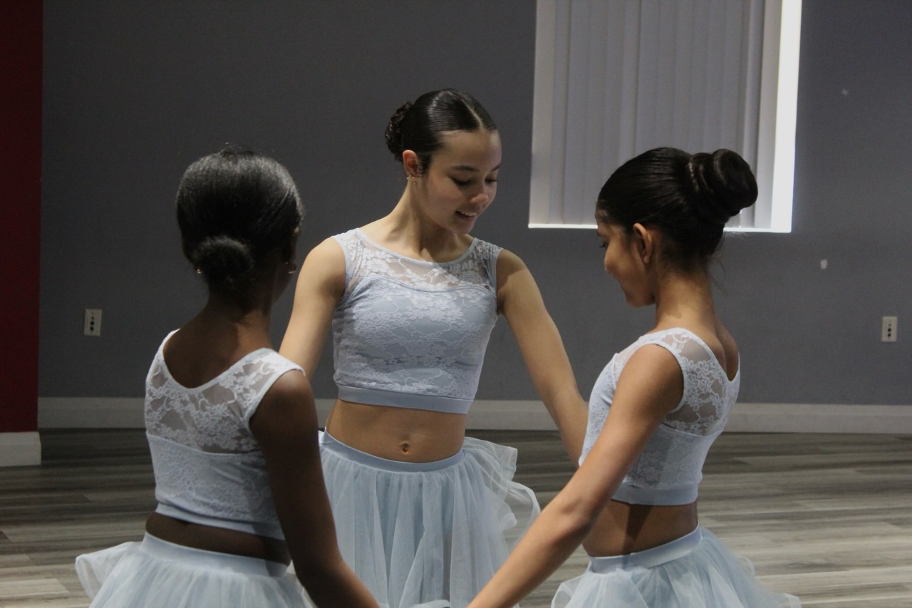 A little sneak peak of our Artistry Stream dress rehearsal ✨
Good luck dancers on your first comp ❤️
#bramptondancestudio #innovativeartistsdancecollective #dance #compseason2026
📸: Me ✌️