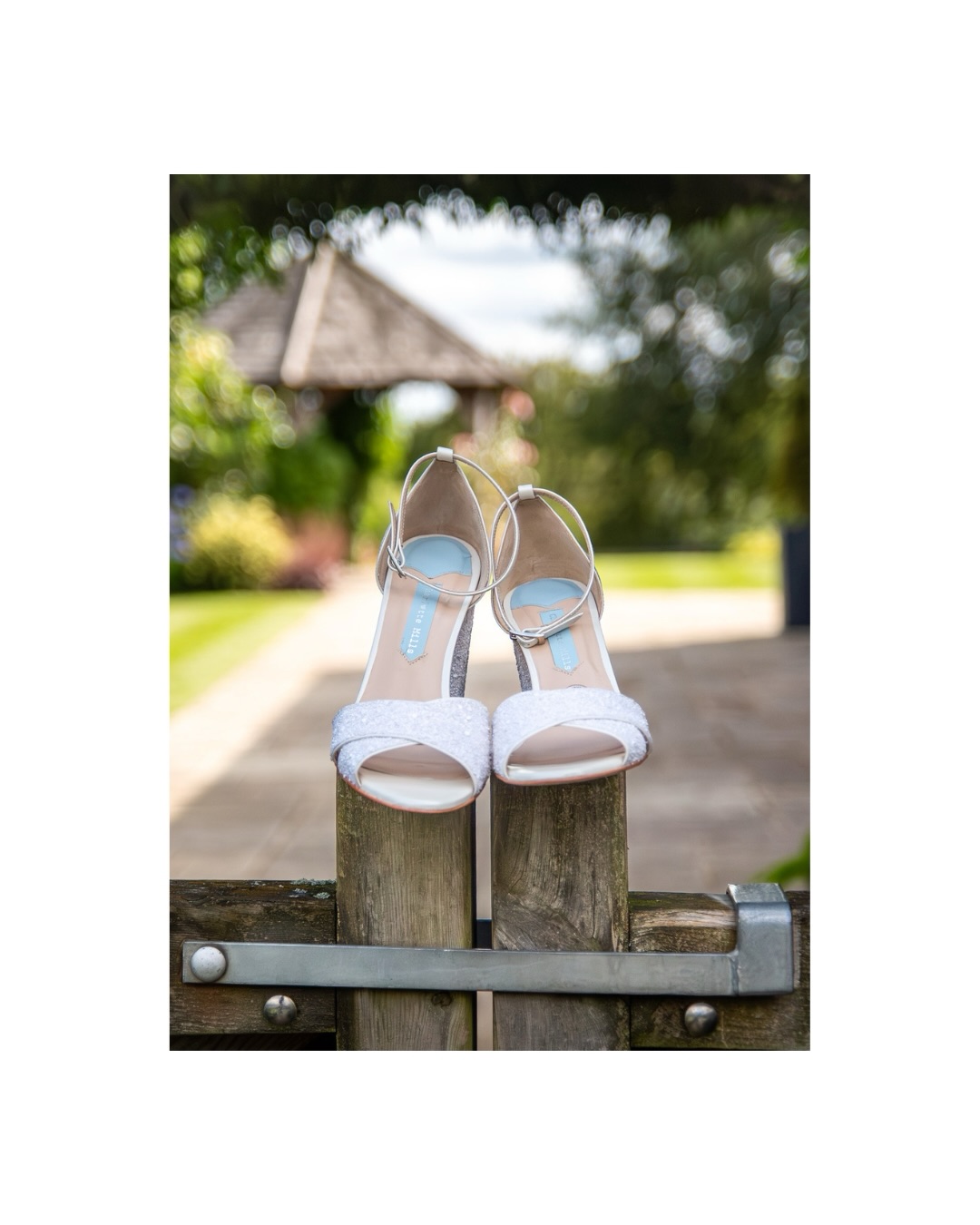 Soaking in the sunshine and those slow, special moments before it all begins
The dress hanging perfectly, the shoes ready to be slipped on… everything set against the most beautiful sunny day. There’s something so magical about this part — quiet, full of anticipation, and completely yours
Just moments before walking into forever
Photography: @onemoment.uk
Venue: @mythebarnweddings
Flowers: @flowersbyfredricka
Bride & Groom: @ashleigh.illingworth & @insta_dange