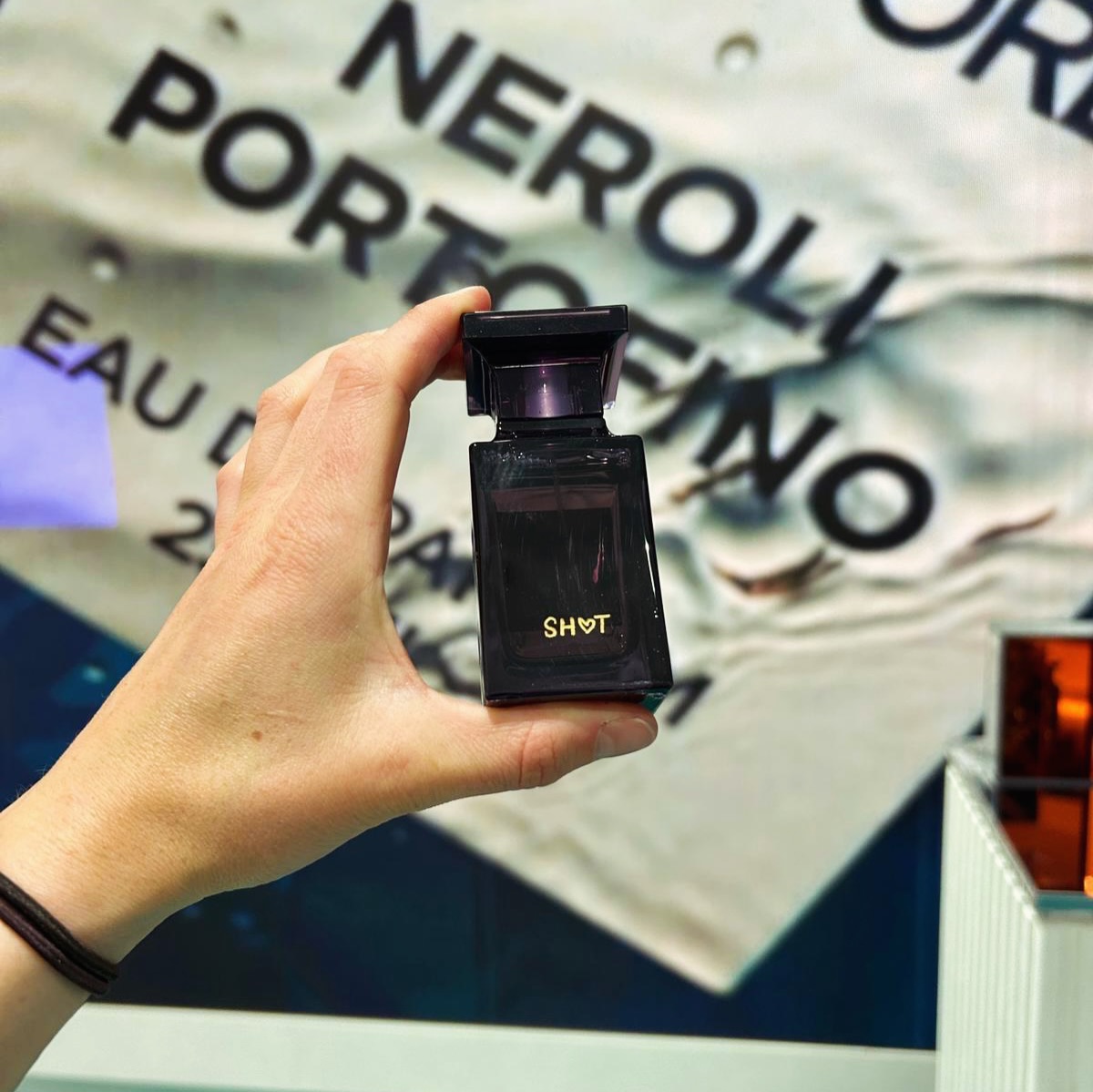 We’ve been in-store engraving @tomfordbeauty fragrance bottles, adding delicate initials and hand-filling each one with gold for that extra touch luxury, transforming the already stunning bottles into something completely personal.
Thank you to everyone who came to see us. #engraving #luxuryeventdesign #handengraved