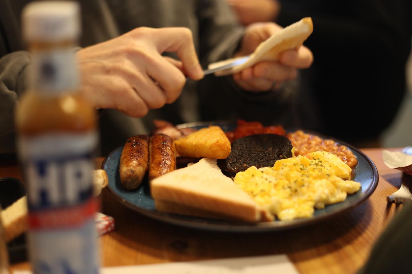 🐦 favourite: FULL ENGLISH BREAKFAST
#fullenglishbreakfast #cafebluebird #bestseller #morningfuel #brunch