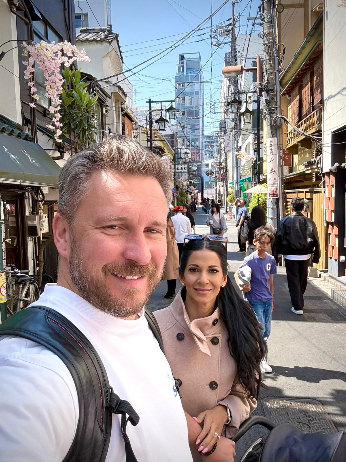Let’s go to Japan 🇯🇵
Sakura season 🌸
Always refreshing vibes and new perspectives when out and about 🚶♀️
#tokyo #travelling #sakura #japan_of_insta #familytime❤️