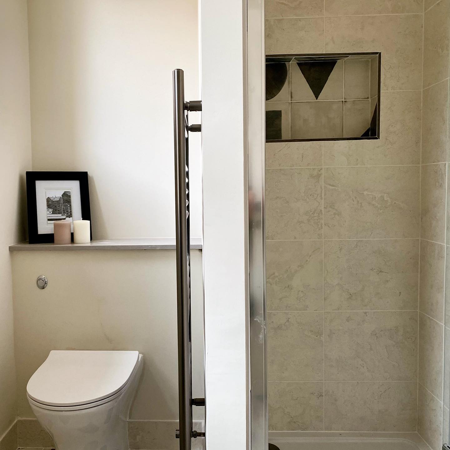 Geometric floor tiles making this family bathroom something stylish and fun #projectcomplete
#bathroominspo
#bathroomdesign
#geometictiles
#remodelinsta
#houserenovation
#brasshardware
#vincedevelopments
#propertydevelopments
#property
#homes
#bespoke
#interior
#hastings
#eastsussex
#interiordesign
#construction
#openplan