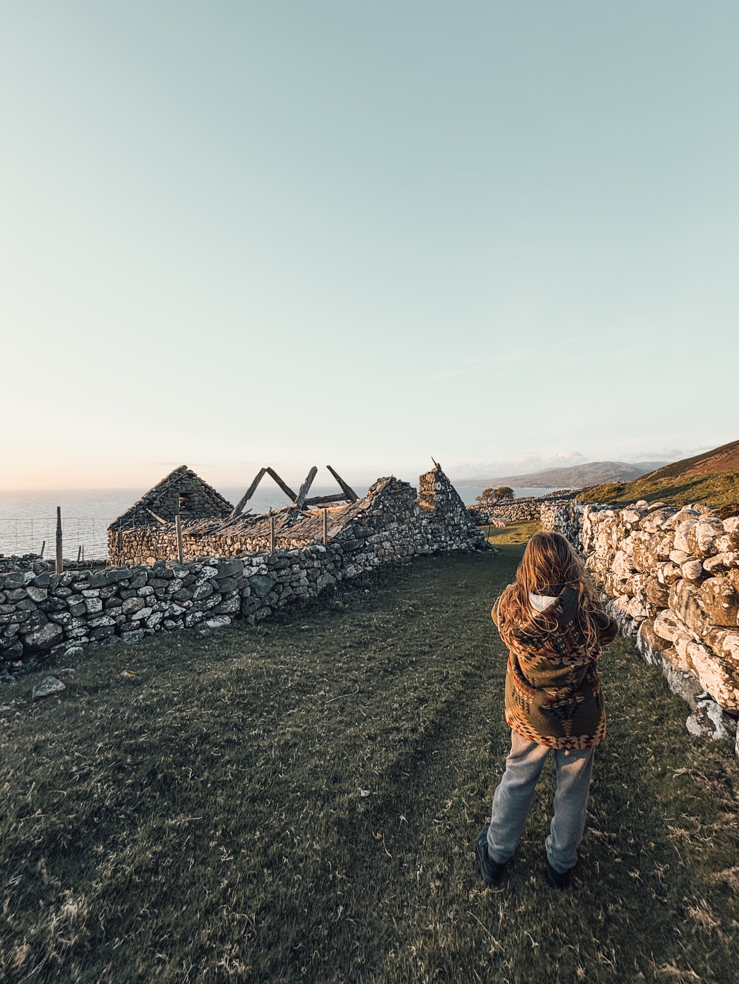 Ahh moments in wales, I’m already planning our next trip and plan to whisk the boys off again this weekend, where shall we go? Where is your favourite weekend (wild/not city) break? Xx
#wales #machynlleth #coastalwalk #naturephotography #slowliving