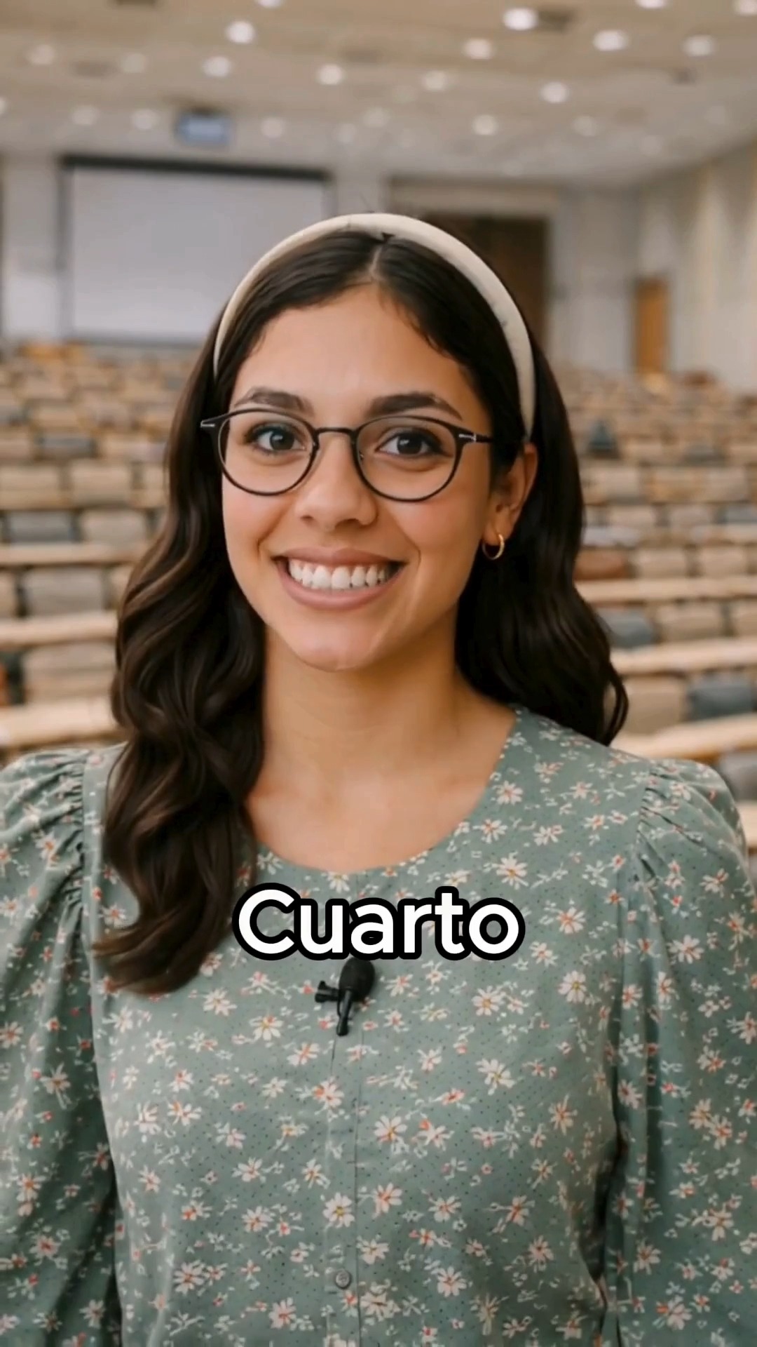 Word of the day: Cuarto
What comes to your mind when you hear cuarto?
🚪 A room?
🔢 A fraction?
🕒 Or part of time?
Surprise — it can mean ALL of them!
✔️ Mi cuarto es pequeño (My room is small)
✔️ Un cuarto del pastel (A quarter of the cake)
✔️ El último cuarto del partido (The last quarter of the game)
Same word, different meanings — depending on the situation
That’s why context is everything when learning Spanish!
Try using cuarto in a sentence today
Comment your example below 👇
📲 Follow for daily Spanish words made simple and fun!
#LearnSpanish #SpanishLessons #SpanishWordOfTheDay #AprendeEspañol #SpanishVocabulary