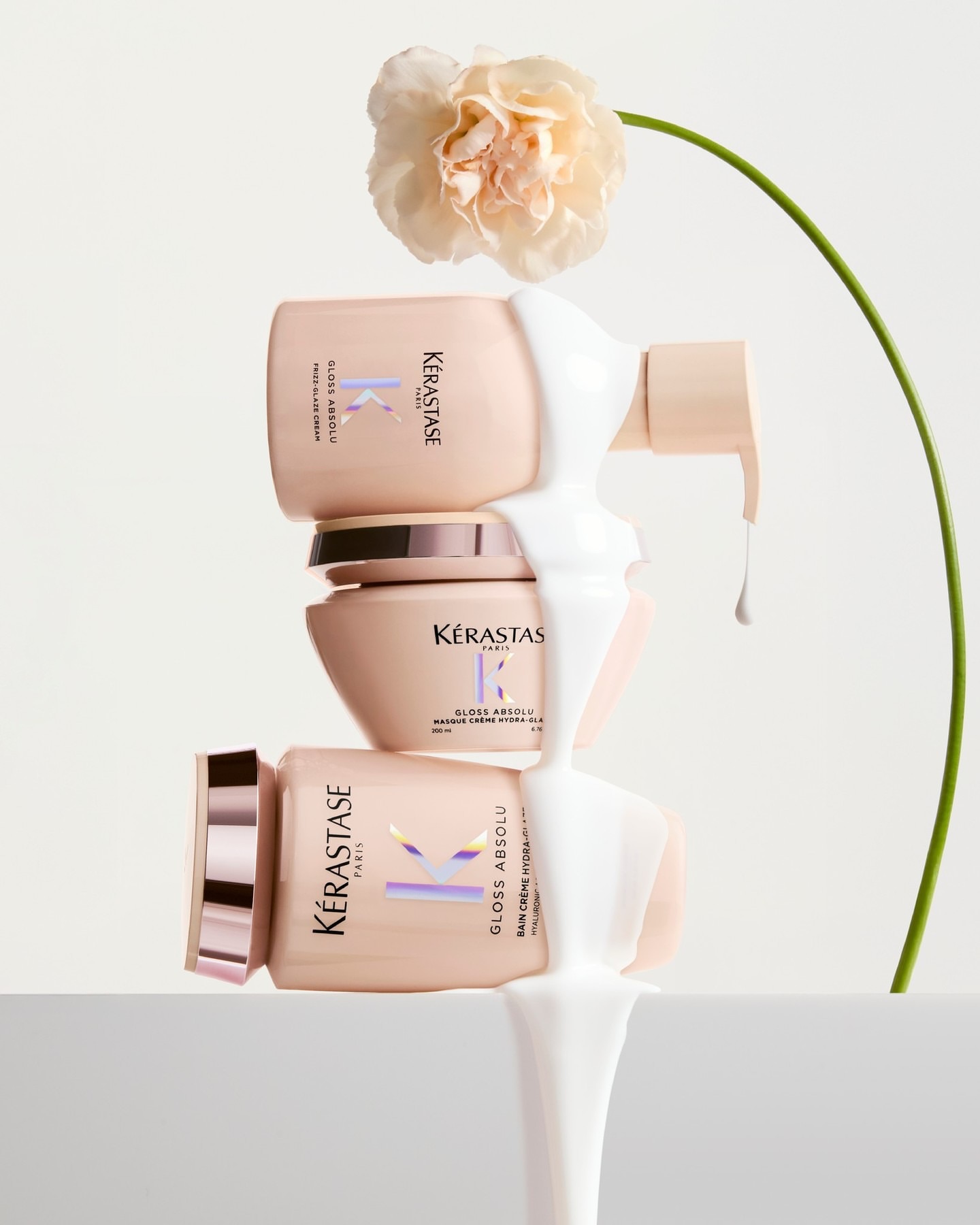 Your Spring haircare ally has arrived. ✨ #bellanellabeauty
Discover Gloss Absolu Crème, our latest innovation specifically formulated for thick, frizzy hair. Experience a sensorial immersion that provides mirror-like shine and total control for the season of renewal.
#Kerastase #GlossAbsolu