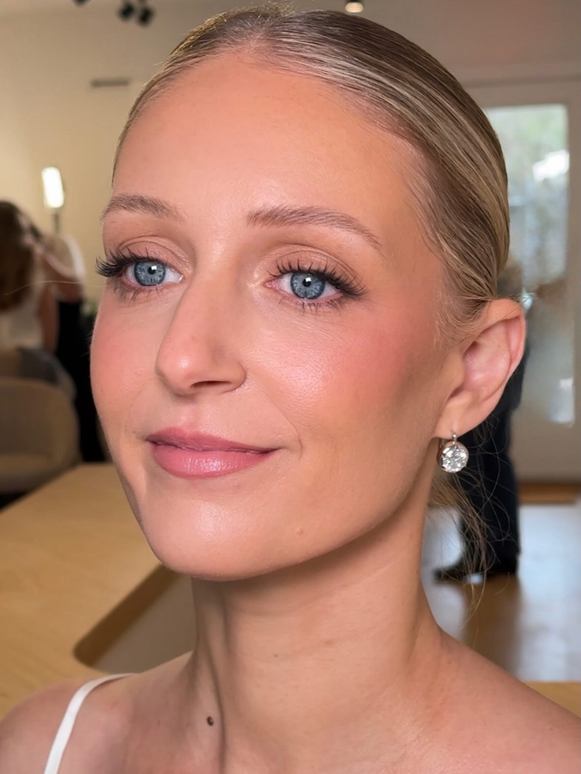 Pure bridal elegance for my brides makeup trial for her June wedding on the water @peconicbayyachtclub
Soft sultry eyes and radiant skin. A timeless makeup look for the modern bride.
Inspired by @makeupxka most recent work on Alix Earle
70+ brides already booked for 2027
Link in bio to book your date with our team
#longislandmakeupartist #longislandbride #longislandbridalmakeupartist #longislandmakeupandhair wedding day, nyc makeup artist, new york makeup artist, bridal makeup wedding ideas, bride, makeup inspo, beauty bloggers, italy wedding, tulum wedding, mexico wedding, ireland wedding, makeup artist, montauk makeup artist, soft glam, natural, glowy makeup, bronzey makeup, summer wedding, fall wedding, Suffolk county, Nassau county, NYC, Manhattan, Hampton