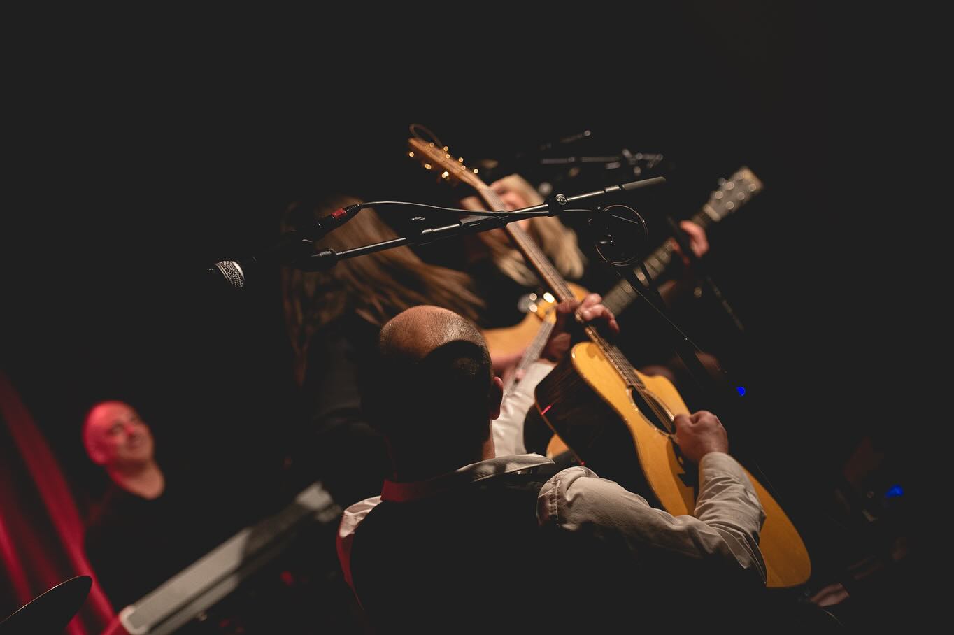 Vorfreude auf Samstag @jazzkantine_club ❣️🎉 Ein paar Momentaufnahmen der letzten Acoustic Show - Bilder von @janholgerengberg - MERCI🌷 #delilahsmusic #unplugged #acoustic #luzern #luzernlive