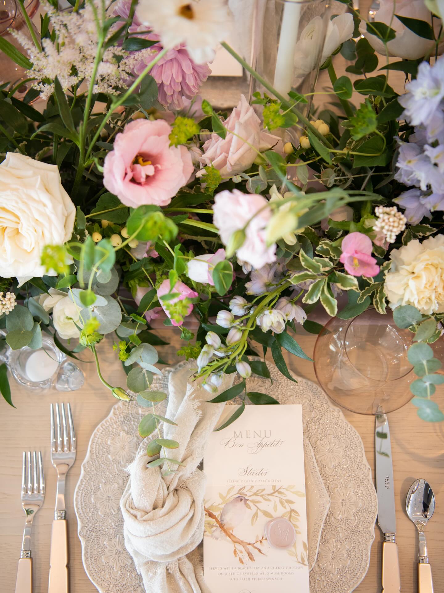 Wishing you and your families a joyful and meaningful Easter and Passover!
May this season of renewal and reflection bring you peace, happiness, and time well spent with loved ones. Whether you’re celebrating new beginnings or honouring traditions, we hope your days are filled with warmth, hope, and togetherness.
Happy Easter & Chag Sameach! 💛