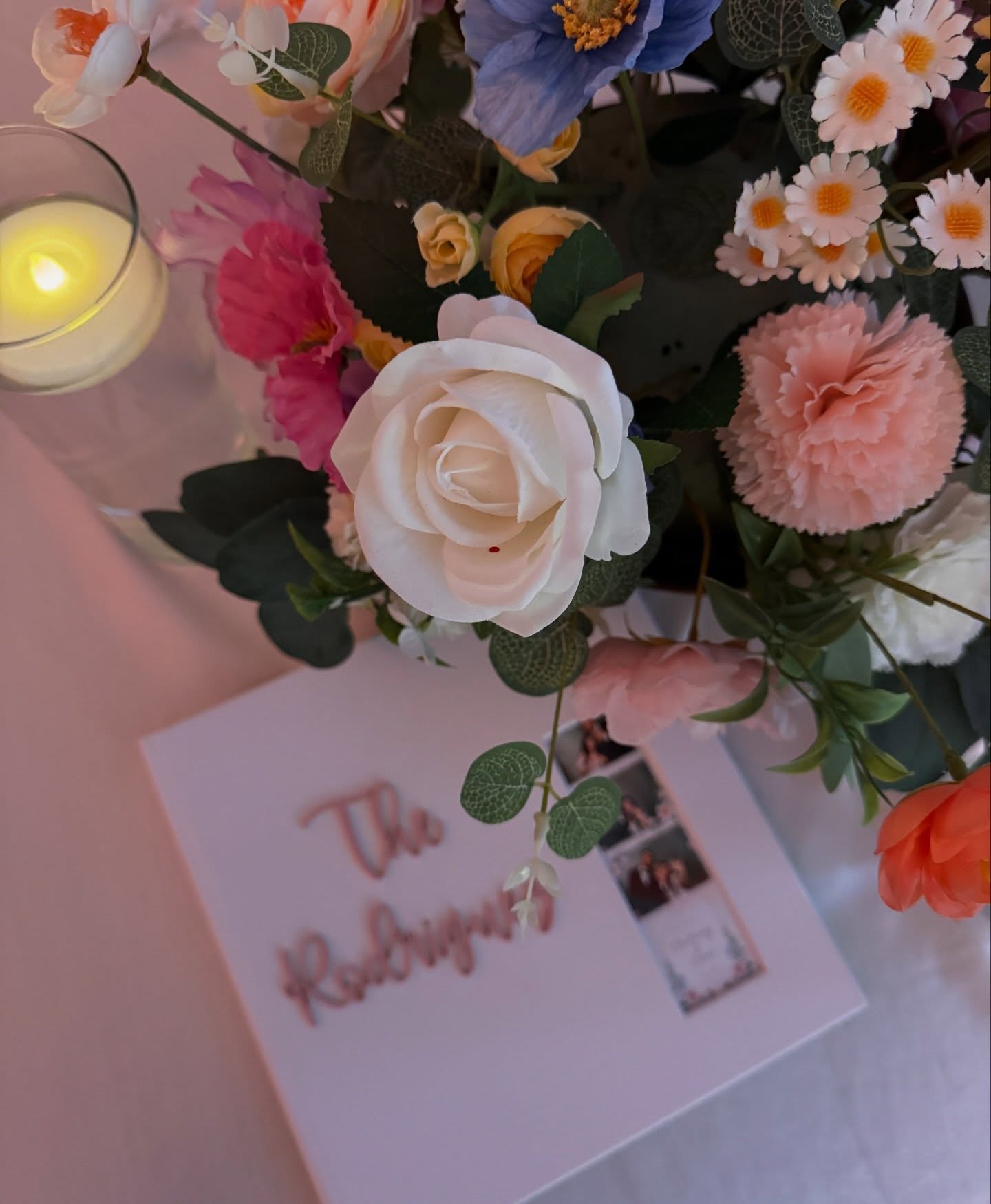 Soft details, pretty blooms, and memories made to last 🤍
Our Memory Station setup adds such a beautiful touch to your special day while giving you something meaningful to look back on after the celebration.✨
#weddinginspo #weddingdiaries #houston #photobooth #memories