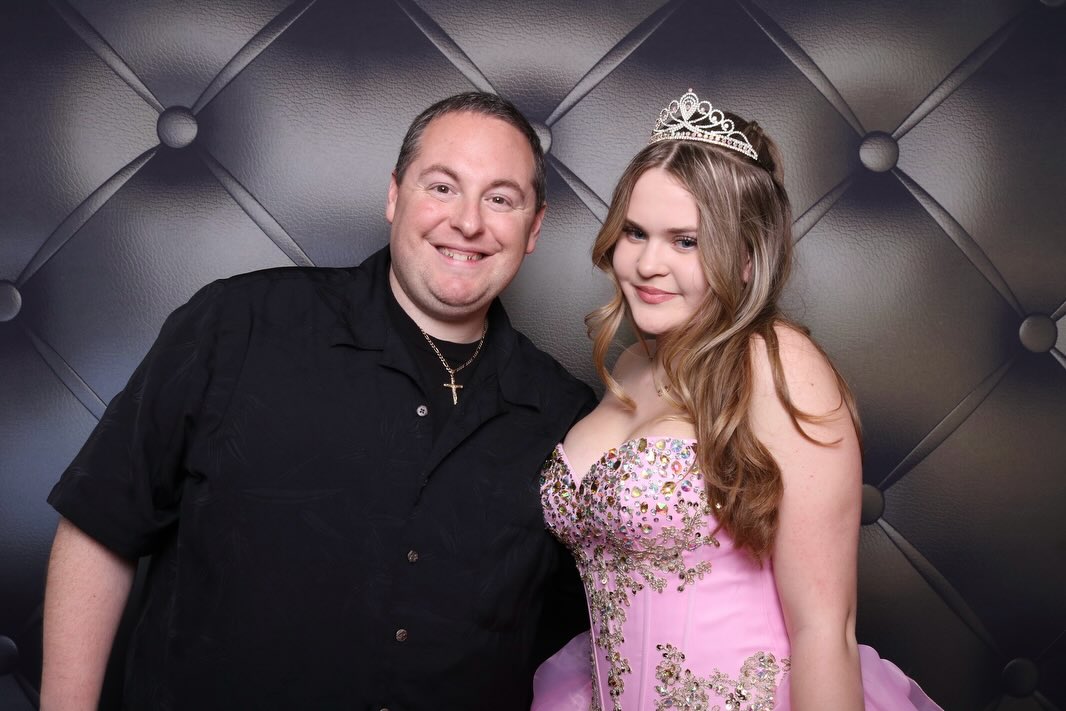 Last night celebrating Hannah’s Sweet 16 with our friends at Mill Creek in Hopewell was a TON of fun! 🎉 The dance floor was packed all night and this group was awesome! 💃 We’ve been planning this one with Hannah for a while, so it was awesome to see it all come together and go exactly how she wanted!
Check out all the photos at JimmyLyles.com 📸 and if you’re planning your next celebration, reach out to us — we’d love to be a part of it! @hannahhfrrrr @alli.bie @mill_creek_caterers
#Sweet16Vibes #PartyAllNight #HudsonValleyEvents #PhotoboothFun #DanceFloorMagic
