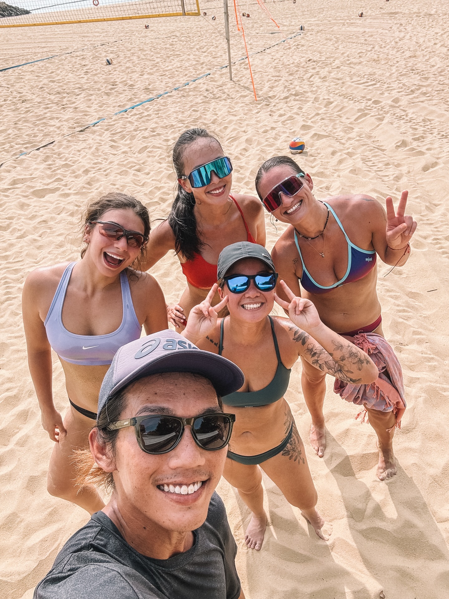 WINDS BEACH VOLLEYBALL ACADEMY! 🏐
It’s the mid week! If you want to train this weekend, check in with us!
Group, private and 1-on-1 classes available!
📱 www.winds-academysg.com
#windsbeachvolleyballsg #windsacademy #beachvolleytrainer #personaltrainer #beachvolleyball training workout healthy fitness followme instagood lifestyle gym instagram 筋トレ ビーチバレー フィットネス トレーニング フィジカル style コアトレーニング シンガポール ダイエット sun smile volleyball beach