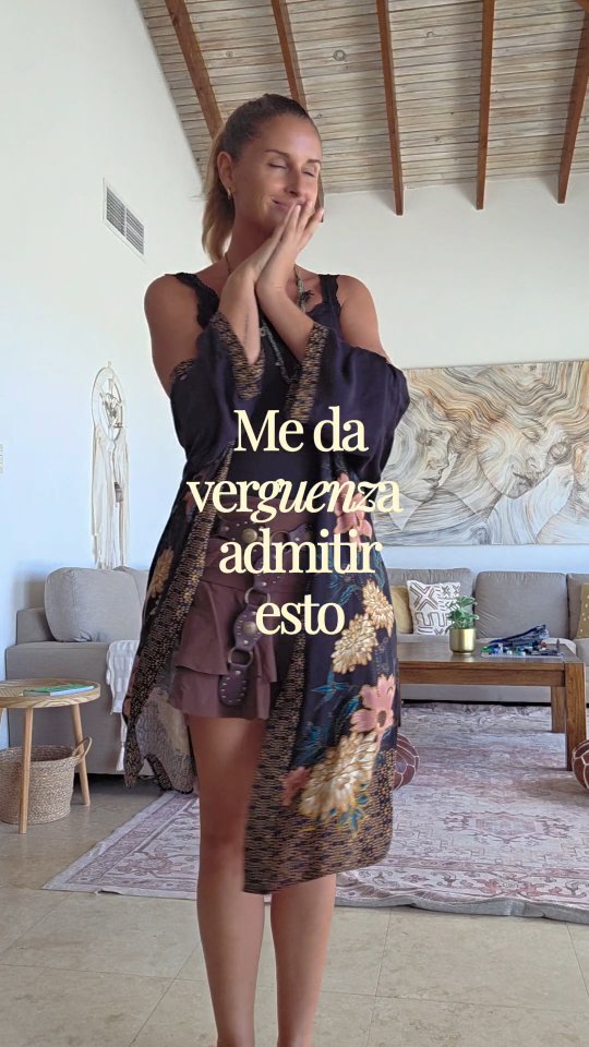¿Saben? Nunca se lo habia dicho a nadie🤍.
Tal vez, una verguenza compartida se transforma en libertad.
¿Hay algo que quisiera contar tú? Te prometo que con amor te leeré y respoderé aqui👇🫂
#emociones #liberarlaverguenza
