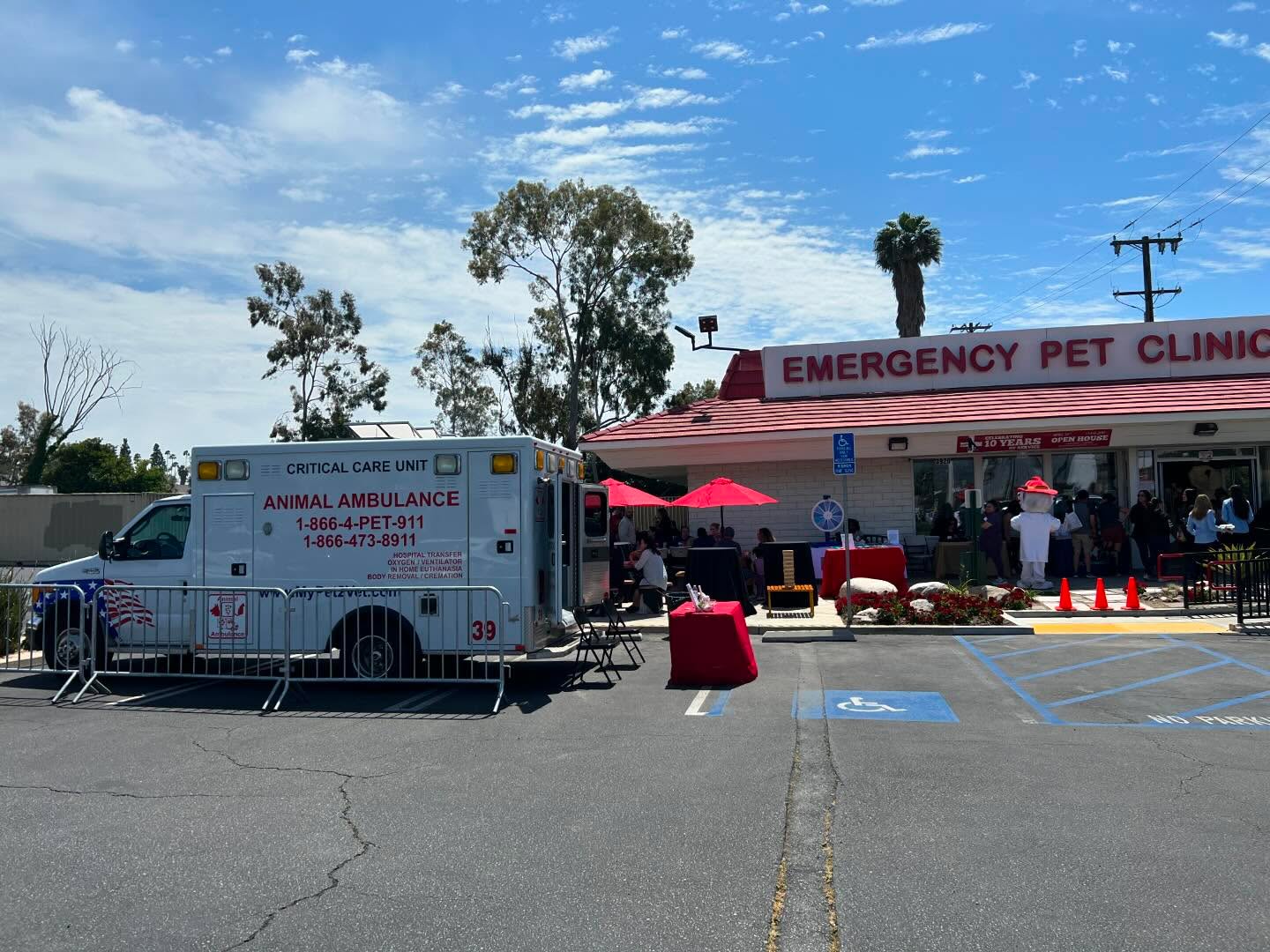 Celebrating a decade of pawsome care at Orange County emergency pet clinic's 10th anniversary open house. Thanks to OCEPC for including us in your milestone celebration. #DecadeOfCare #PetClinicAnniversary 🐶🐱✨