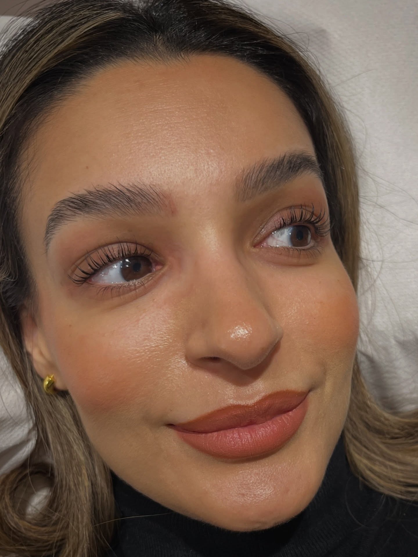 Our signature lash lift is the ultimate summer treatment — no mascara, no extensions, just your natural lashes enhanced to their absolute best. Think longer, darker, perfectly curled lashes from the moment you wake up… to beach days, gym sessions, and everything in between.
The kind of beauty that just works in the summer! ☀️
#TheGlowBarLDN #LashLiftLondon #NaturalLashes #KoreanLashLift #LowMaintenanceBeauty