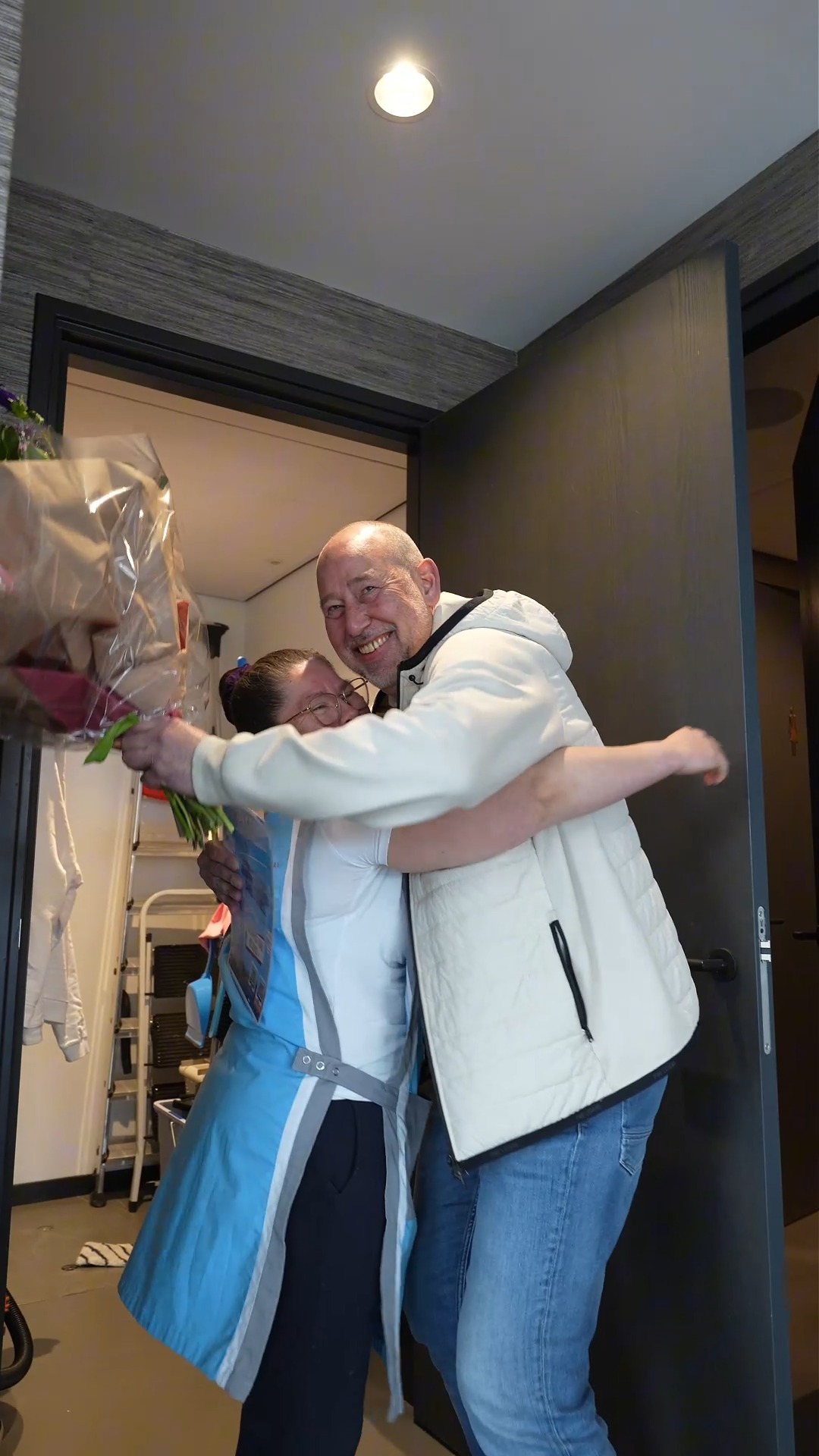 👏 Verrassing! Onze medewerker van de maand maart is bekend 👏
Sandra werd vandaag in het zonnetje gezet én beloond met een €100 bonus! 💰
Trots op jouw harde werk en toewijding ga zo door! ⭐
-
#medewerkervandemaand #fsobv #schoonmaak