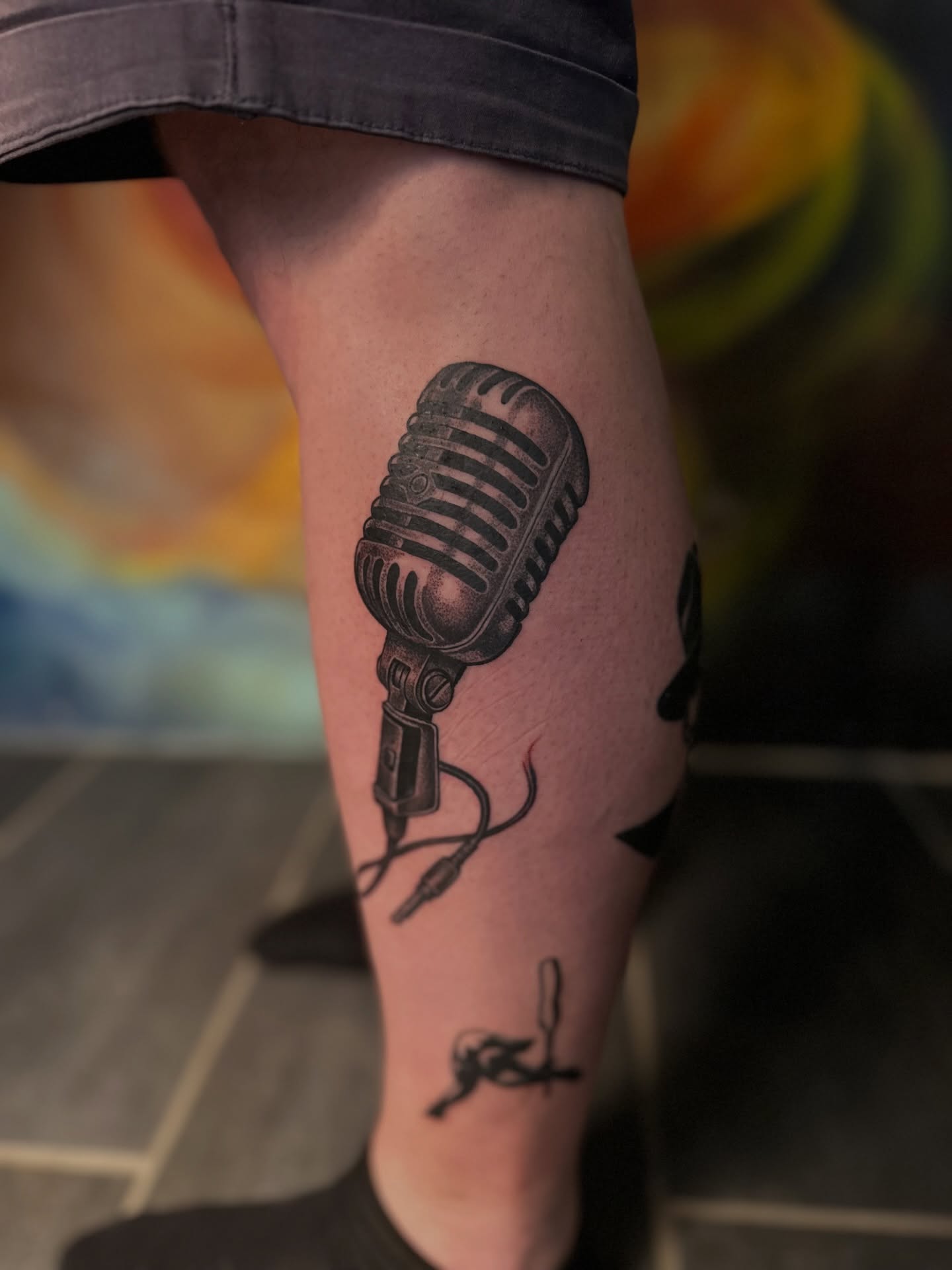 New ink alert! 🎤 First session at the studio? Get 20% off ✨ 4-hour tattoo session • includes extra time for setup and stencil Book now by messaging me ✨ @sia_addinkted