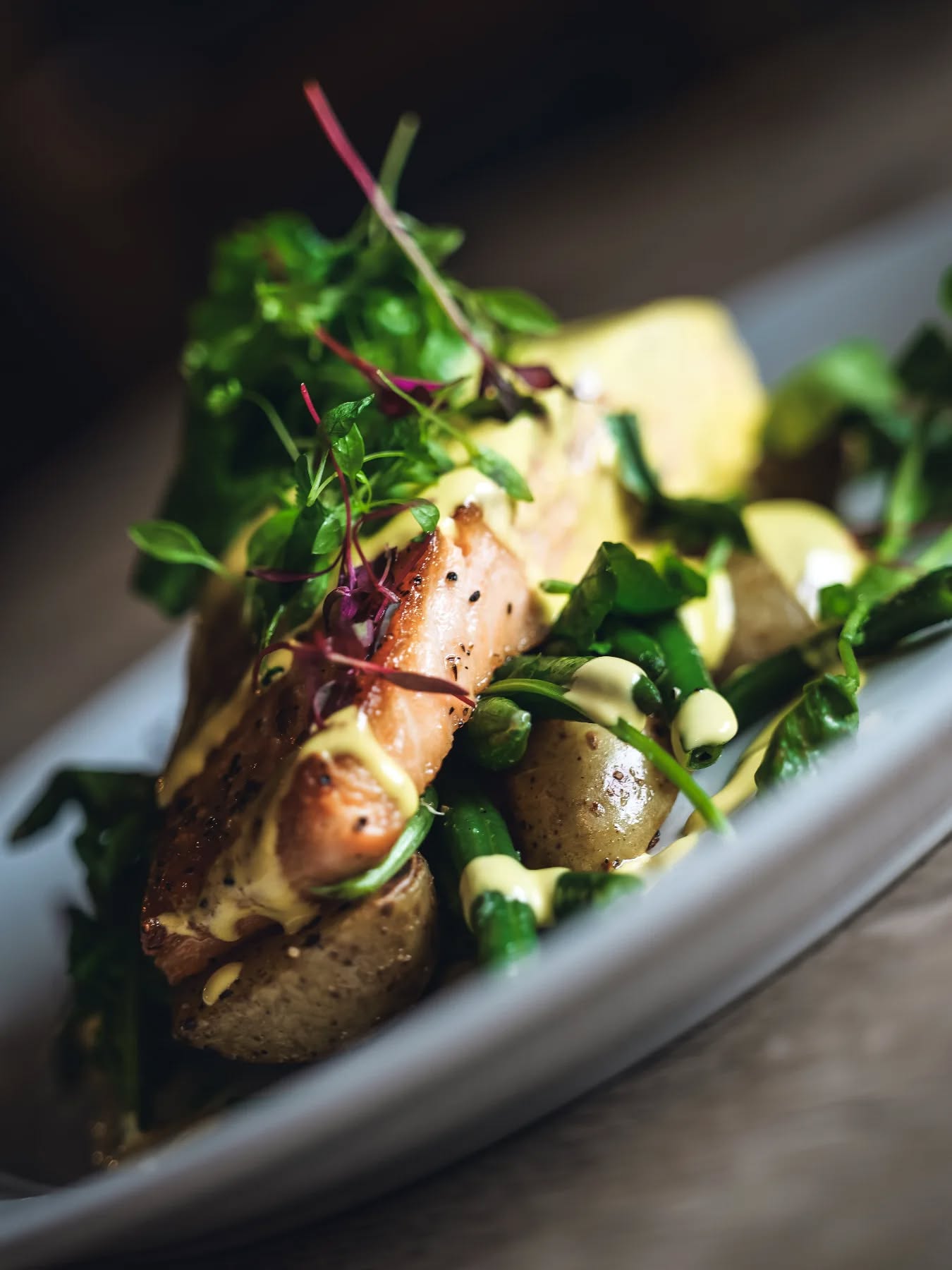 Beautifully grilled fillet of salmon with new potatoes & asparagus dressed with hollandaise sauce
Avaliable from tomorrow 👀