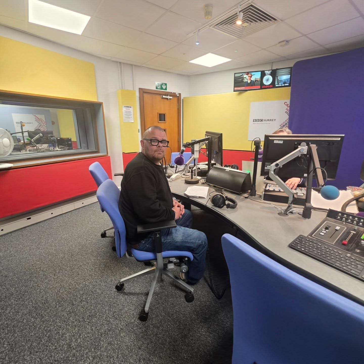 A very busy morning today, beginning with an interview with @bbcsussex, followed by a visit to @bbcinsurrey to speak with James.
I then returned to the office for three Teams meetings, and now have a significant amount of administrative work to catch up on.
Itās a relentless pace, but one I remain fully committed to.
Please remember you can report ALL knife carriers anonymously by contacting @fearlessuk or by calling 0800 555 111
Always loved always missed Cheeks š©µ
#stopknifecrime #education #educational #strongertogether