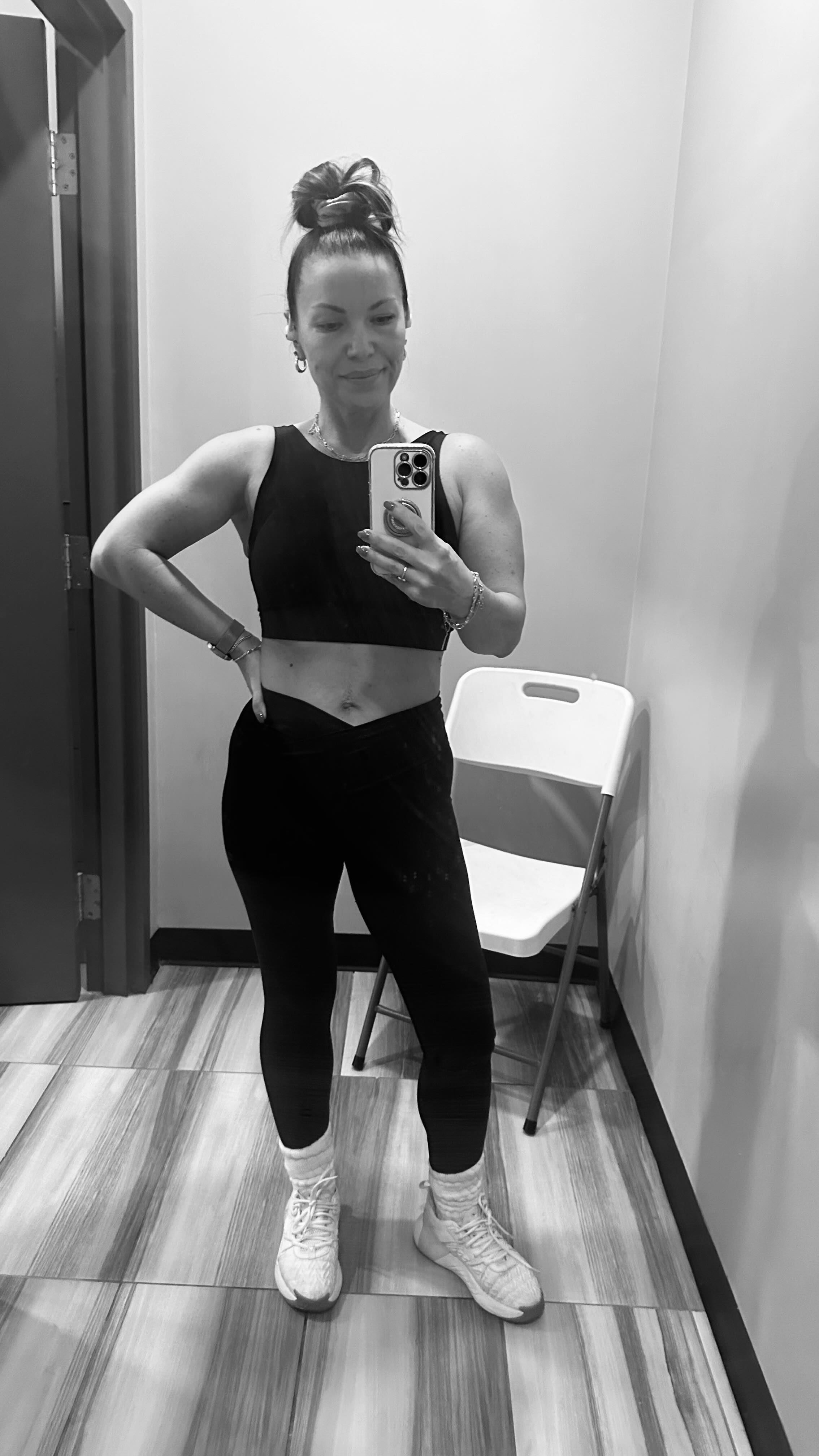 ❤️ if you agree!
So many people fail not because they are incapable, but because they want a quick fix for something that actually requires consistency.
Real change does not happen in one moment.
It happens through repetition.
Through accountability.
Through choosing again, even after a hard day.
Through breaking old patterns, shifting the way you think, and creating new habits that actually support the life you say you want.
That is why, as a mindset and transformation coach at @__coachela, I believe accountability is everything.
This work is not a one-session breakthrough.
It is a process.
When I work with clients over six months, we are not just talking about goals.
We are reframing personal and professional goals, breaking paradigms, building stronger habits, and creating real lasting transformation from the inside out.
Success is not about doing something big one time.
It is about staying committed long enough for your life to change. ✨
#MindsetCoach #TransformationCoach #ConsistencyWins #PersonalGrowth #Coachela