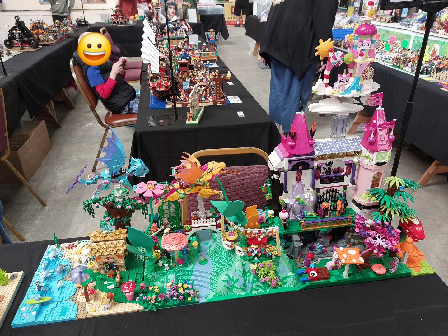 Here's my daughter's display. She's 7 and so happy to come along and show off her pixie garden and vegetable villain castle.
#lego #afol #legofriends #legocommunity #legospace #legosystem #legoelves #legoland #legocity #moc #wip #legomoc #plymlug
